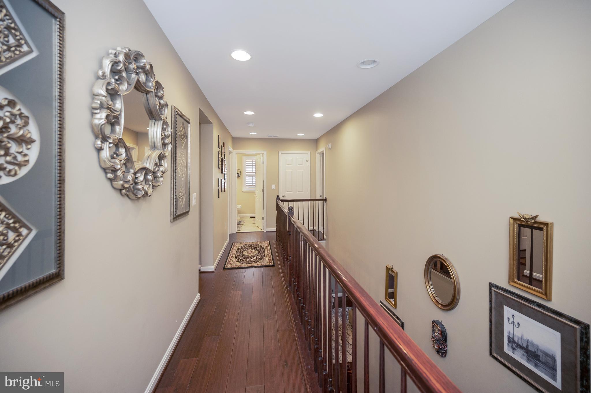 STONEWALL MANOR - Residential