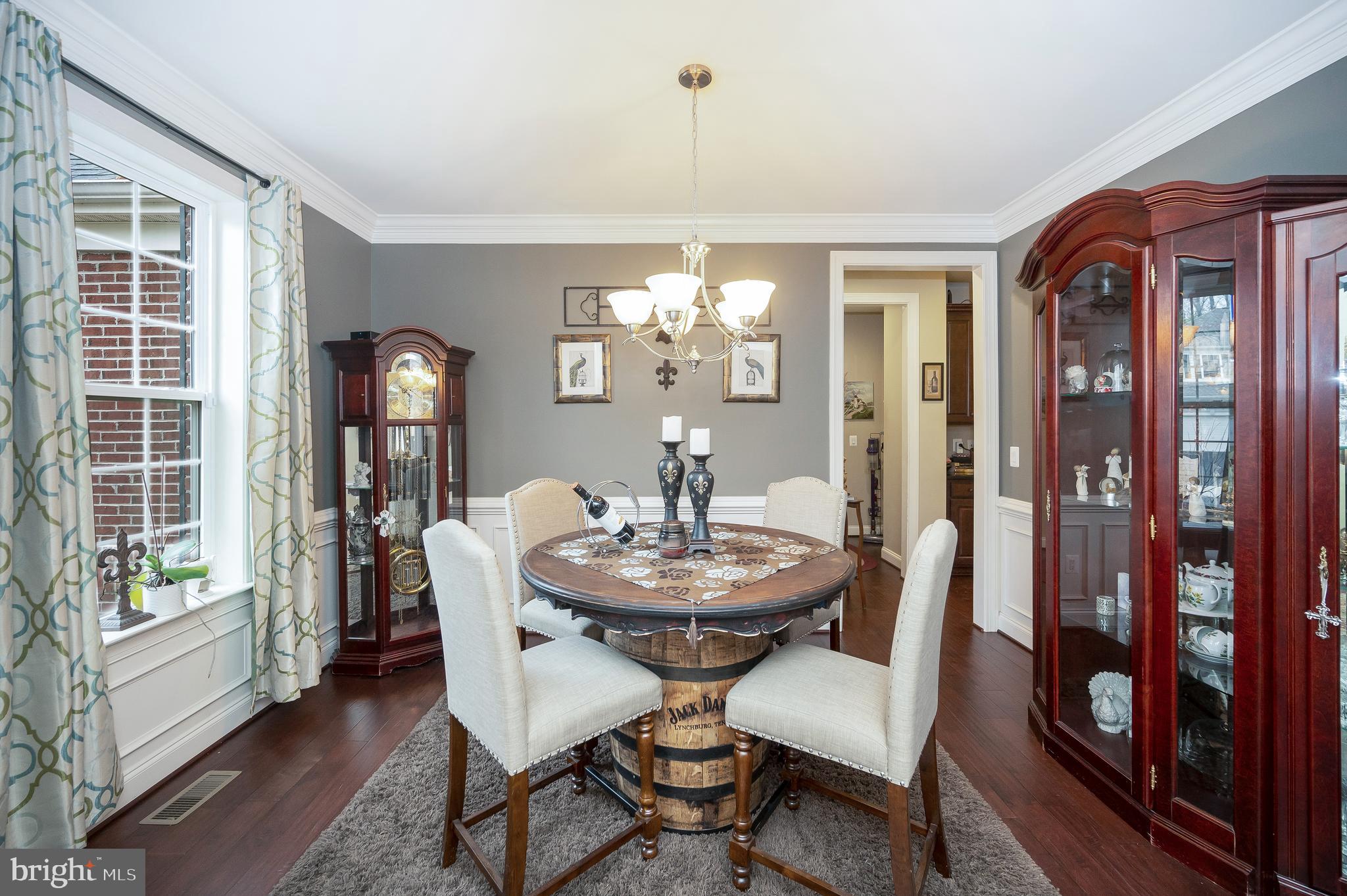 STONEWALL MANOR - Residential