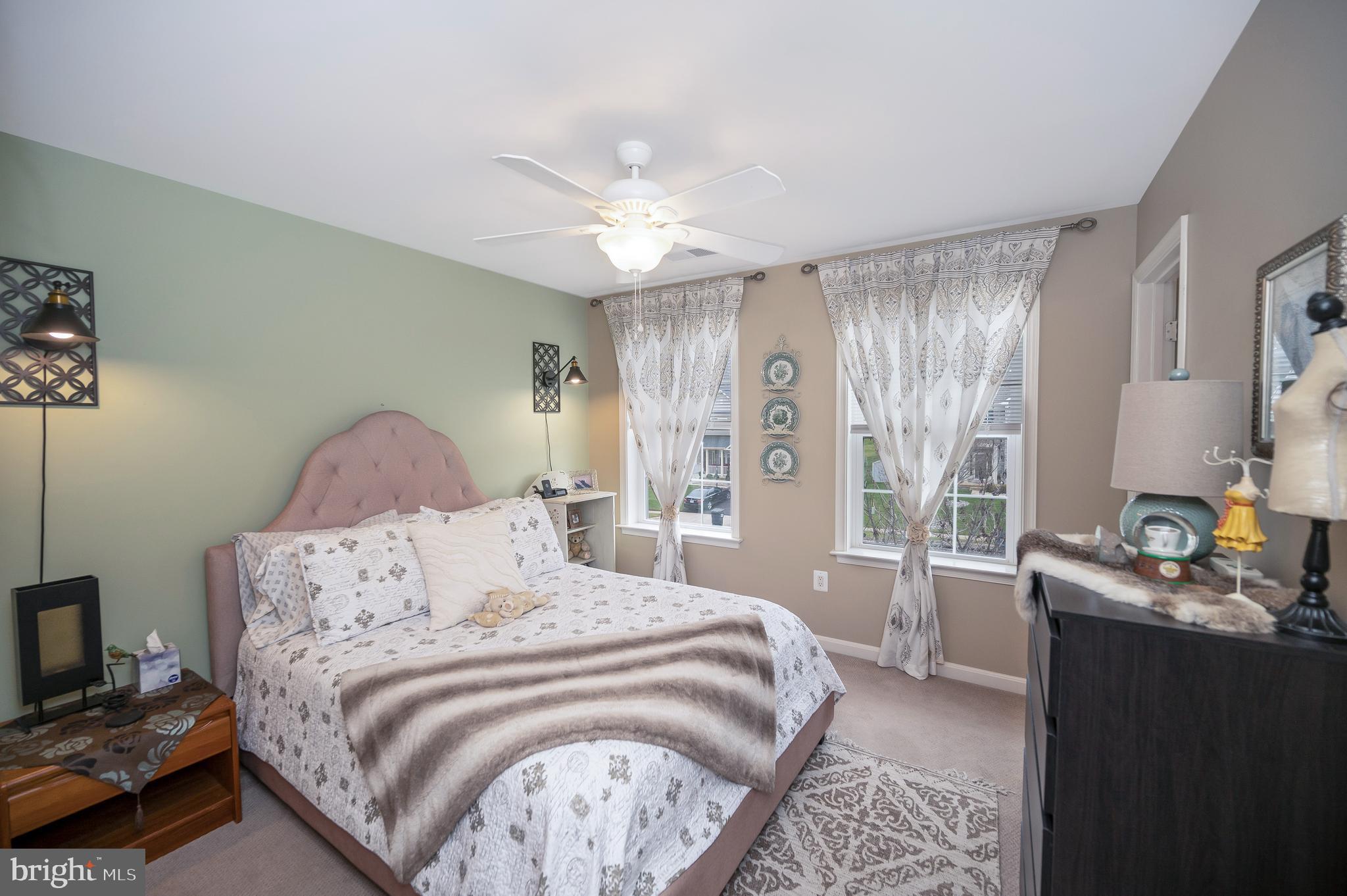 STONEWALL MANOR - Residential