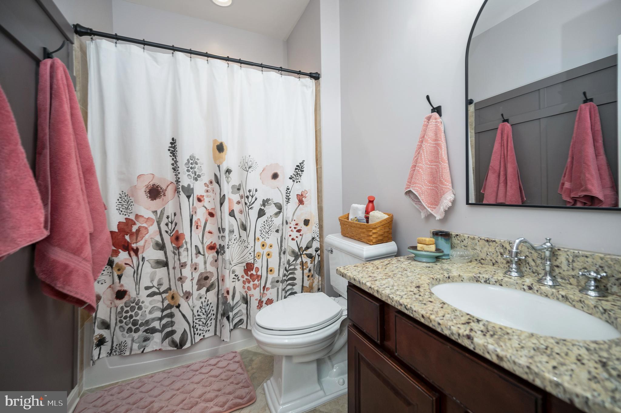 STONEWALL MANOR - Residential