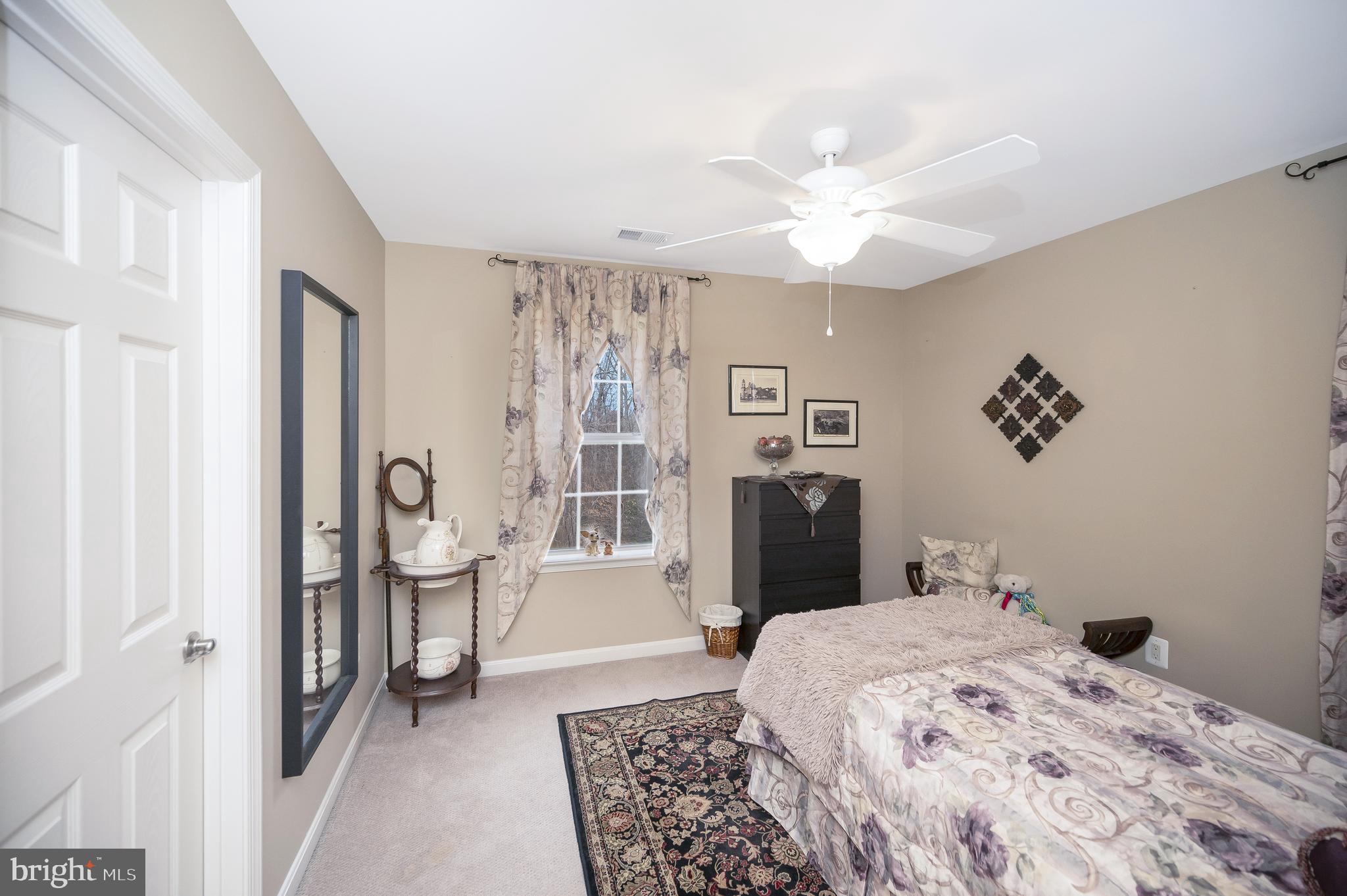 STONEWALL MANOR - Residential