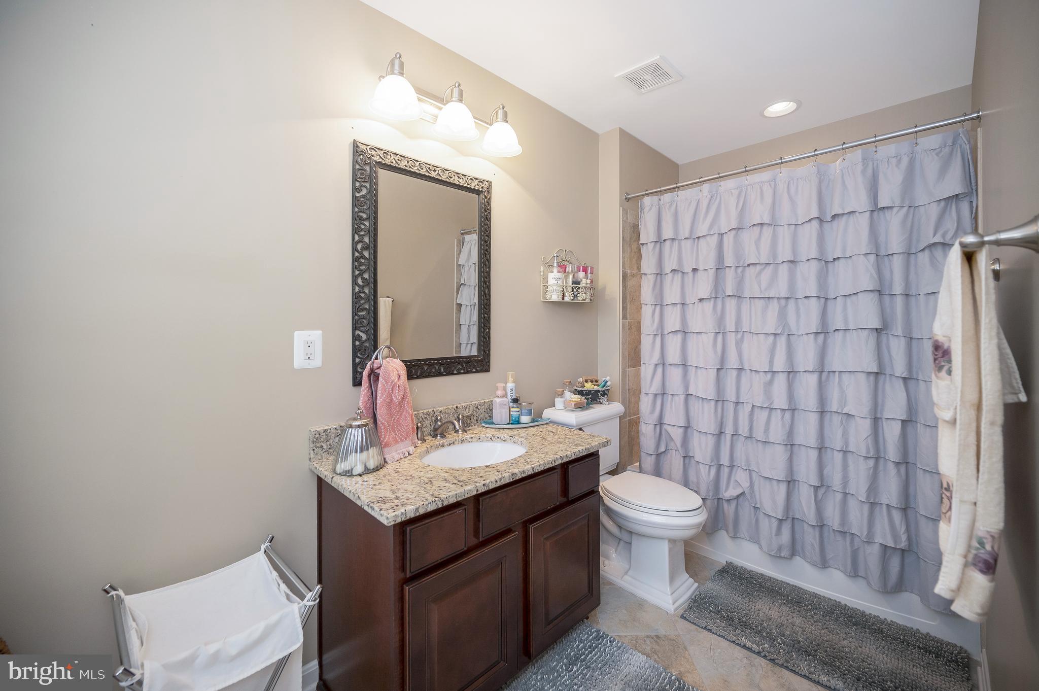 STONEWALL MANOR - Residential