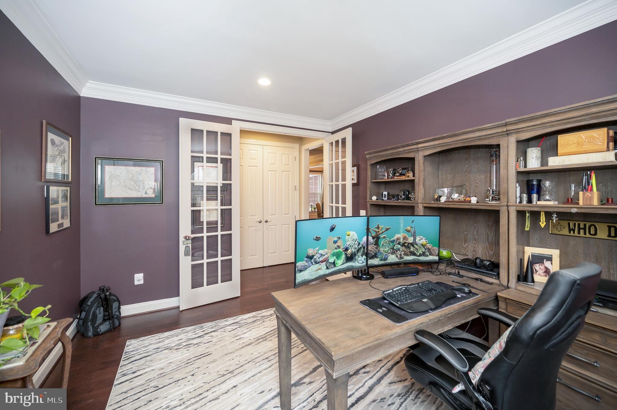 STONEWALL MANOR - Residential