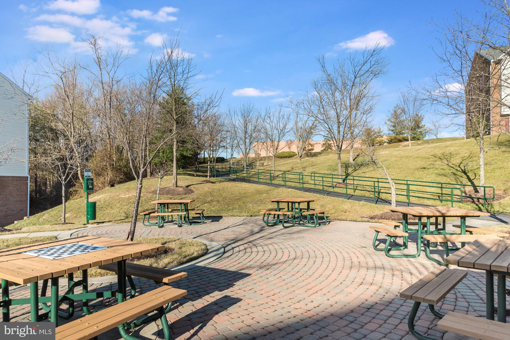 PINEY ORCHARD - Residential