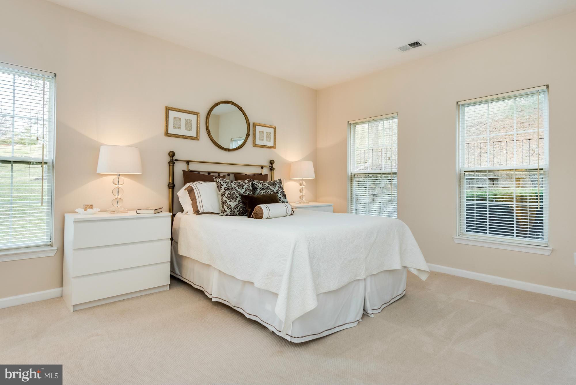 PINEY ORCHARD - Residential