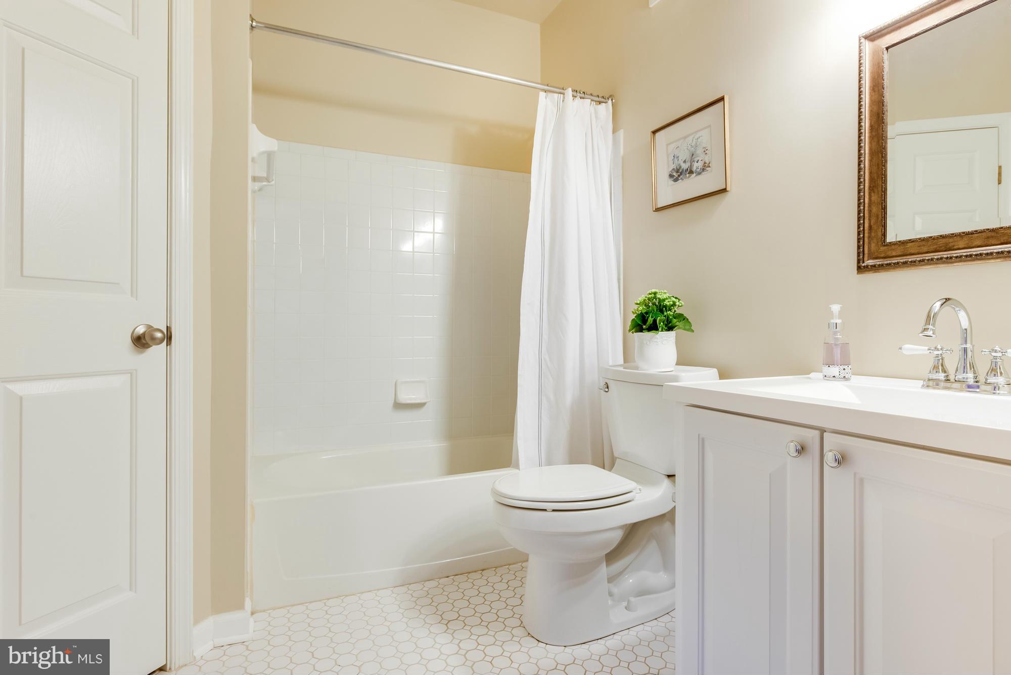 PINEY ORCHARD - Residential