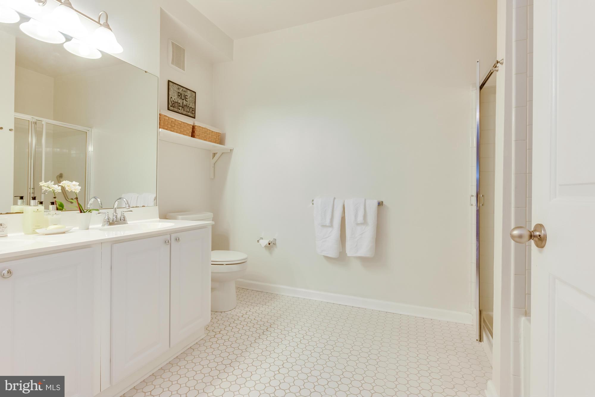 PINEY ORCHARD - Residential