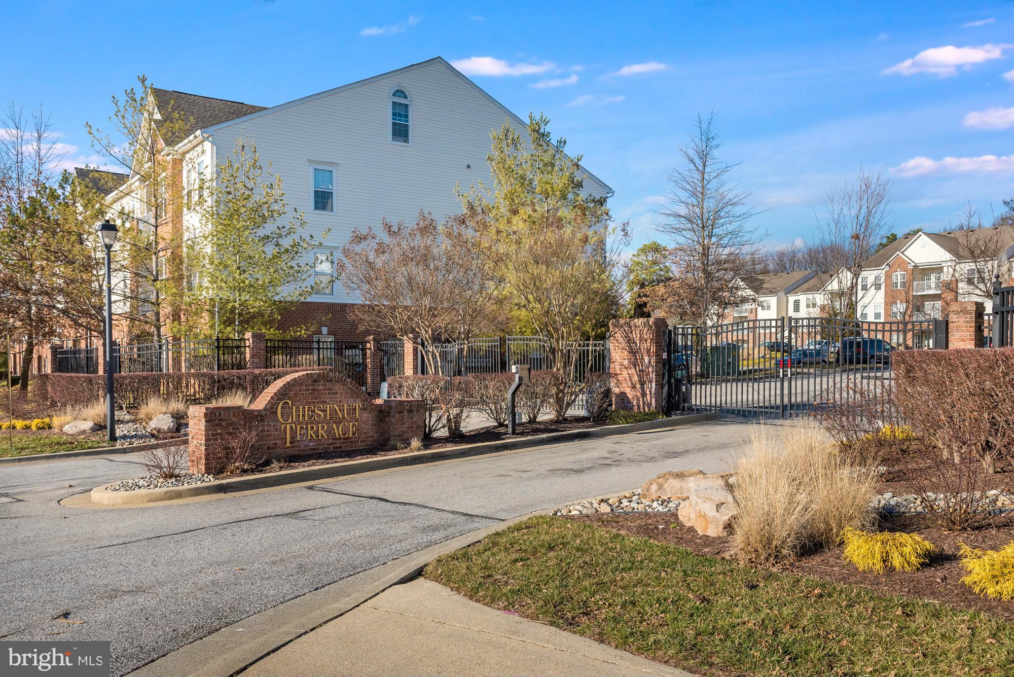 PINEY ORCHARD - Residential