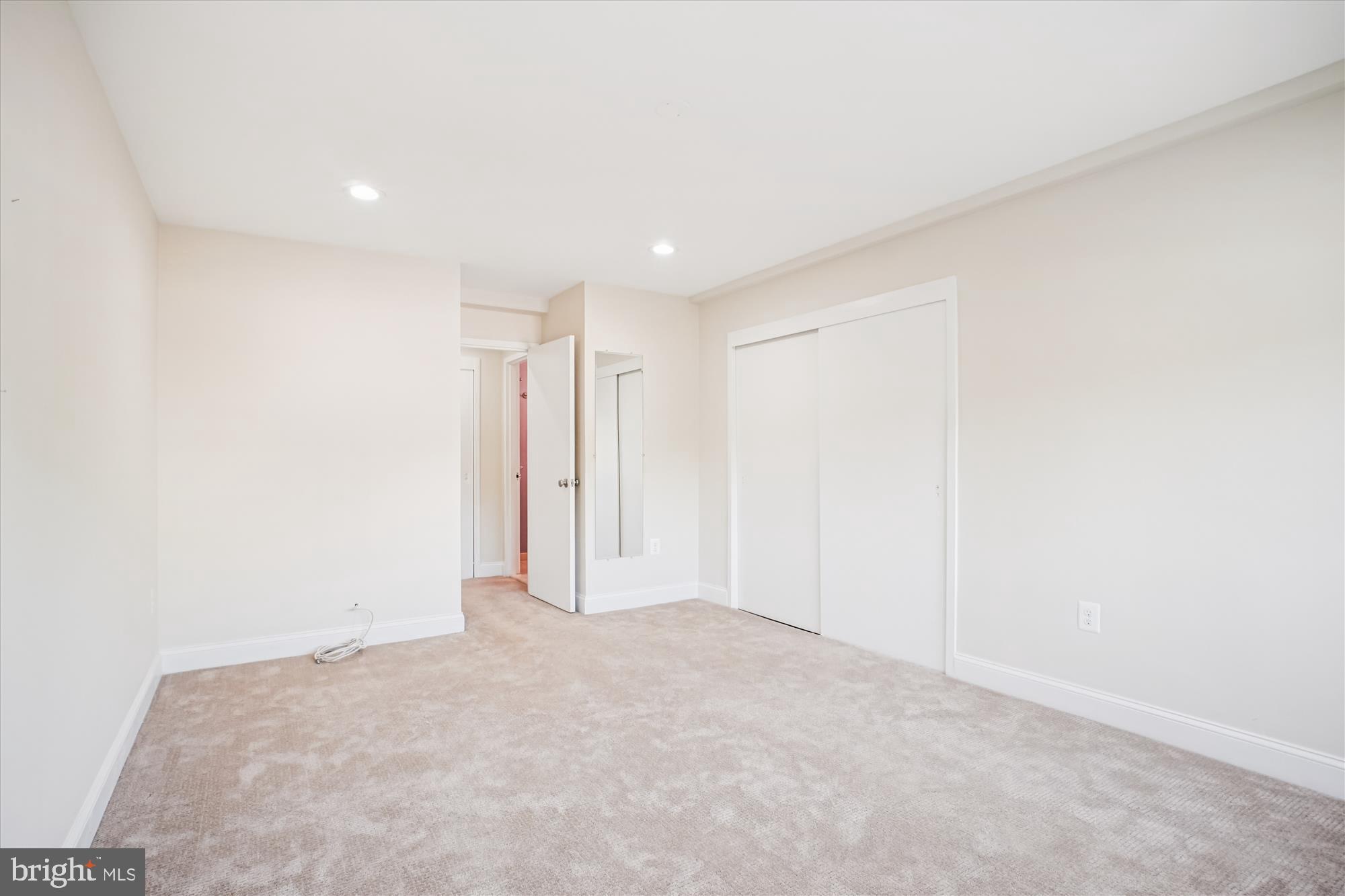 PARK TOWERS - Residential