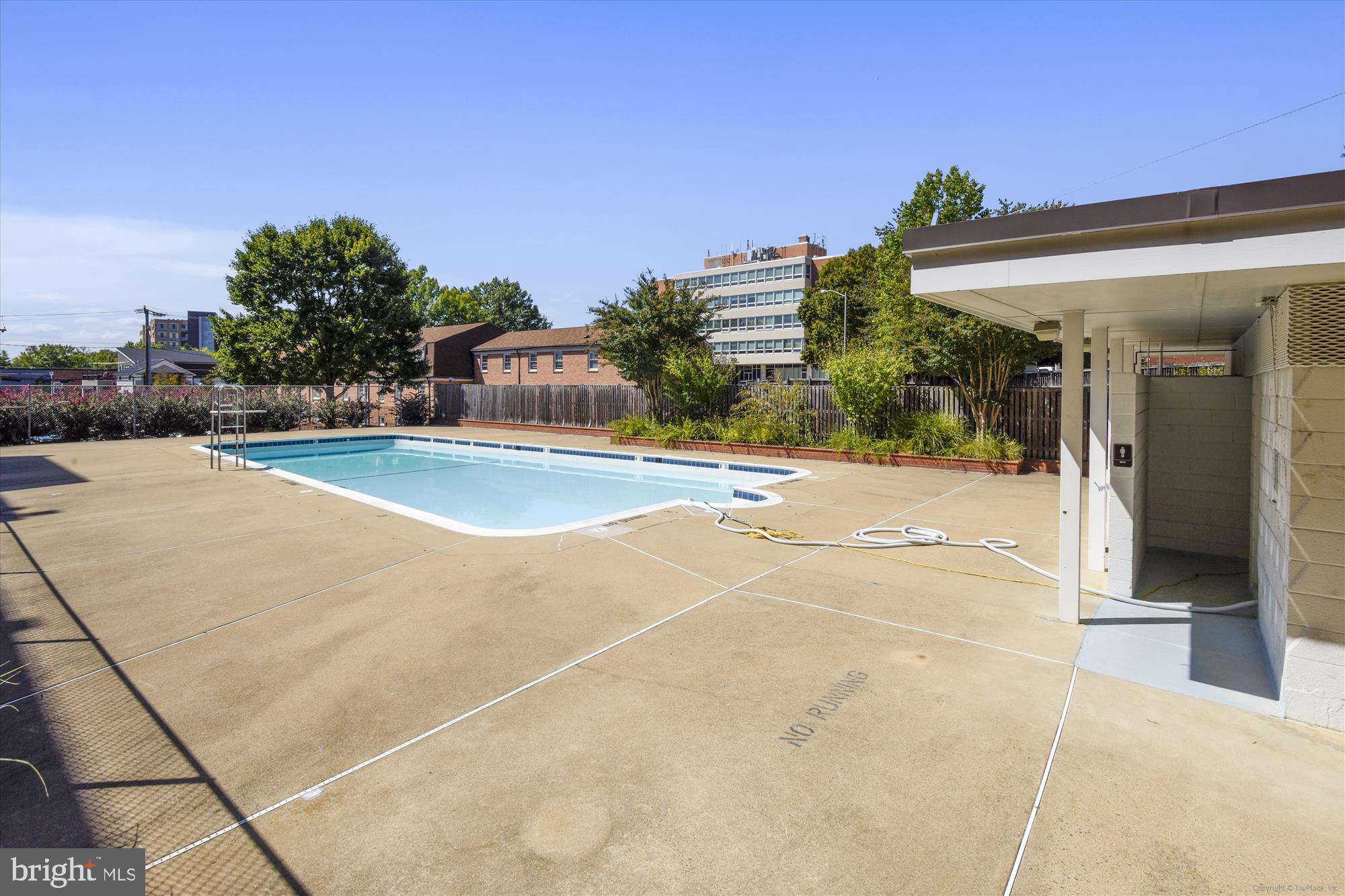 PARK TOWERS - Residential