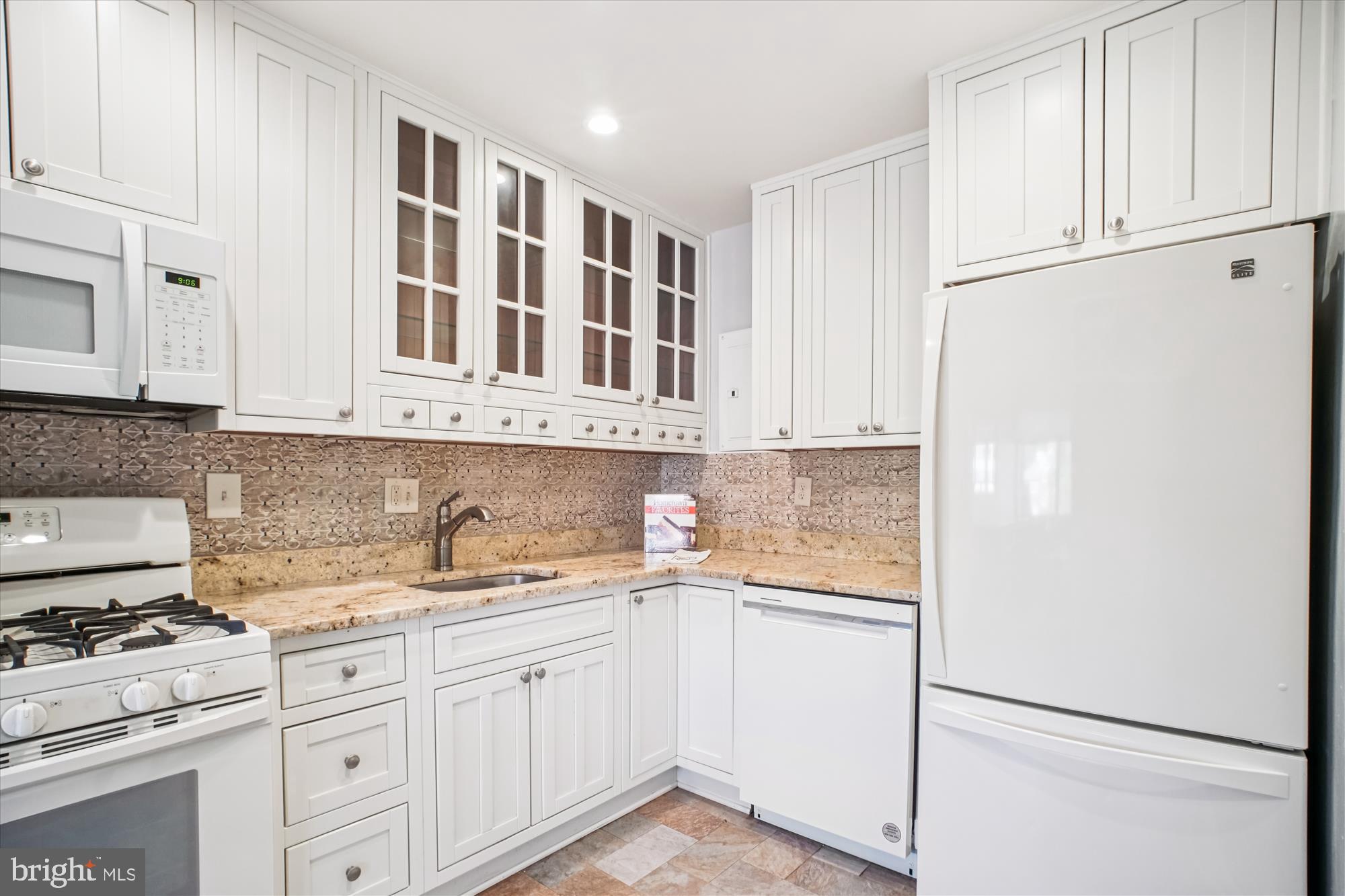 PARK TOWERS - Residential