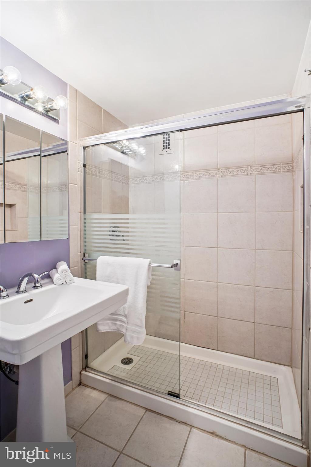 PARK TOWERS - Residential