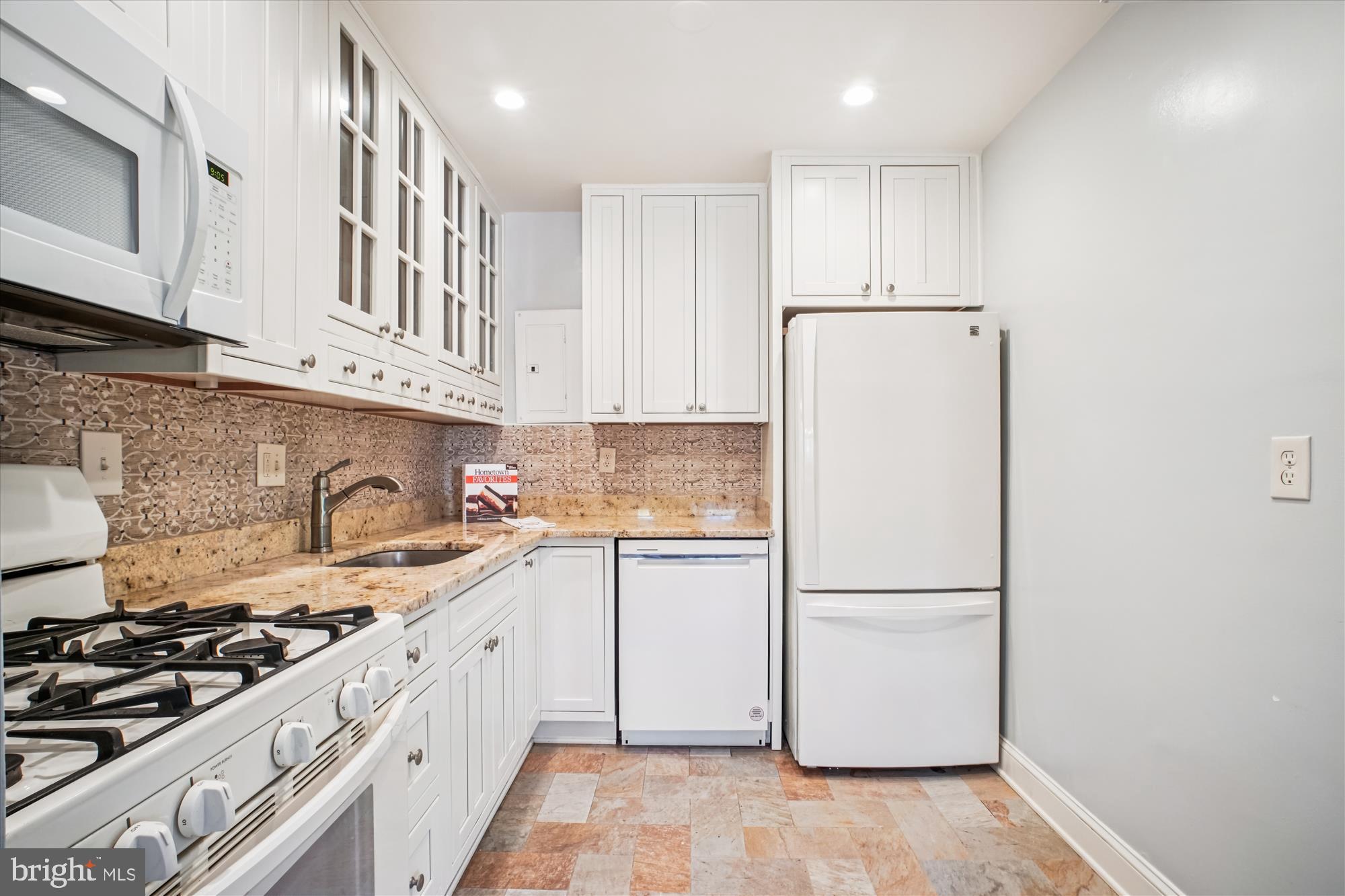 PARK TOWERS - Residential