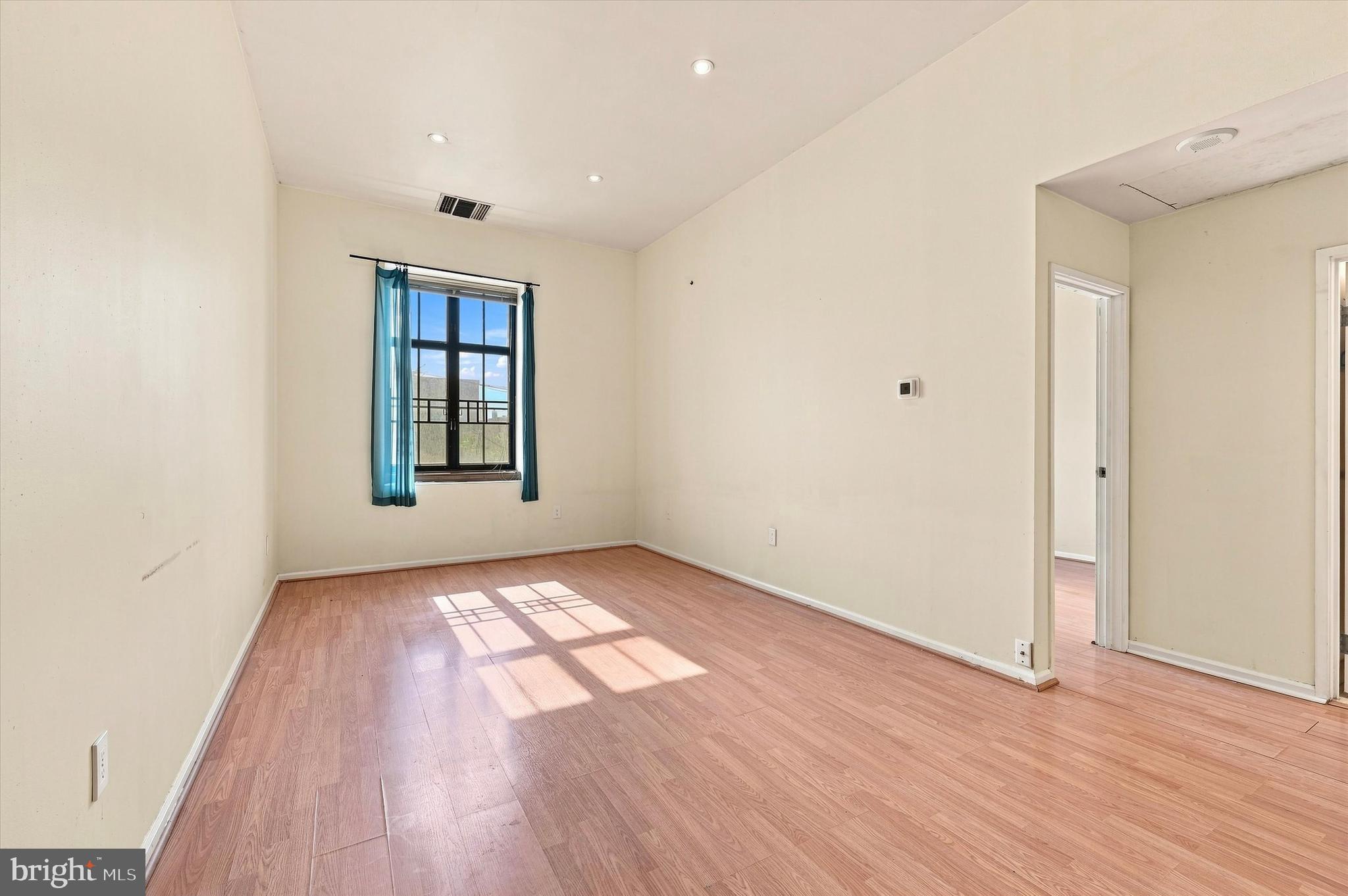 1601 SPRING GARDEN STREET M114
