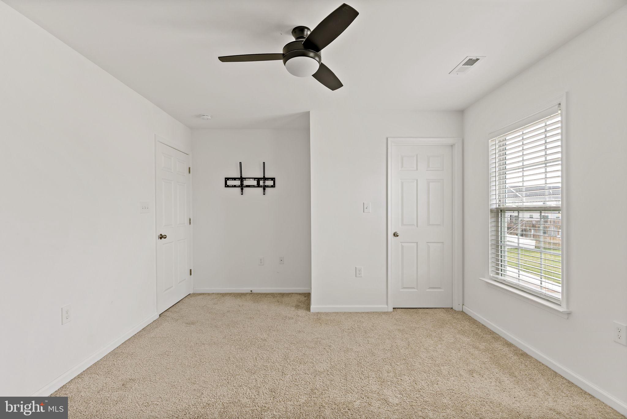 BRIDLE CREEK - Residential Lease