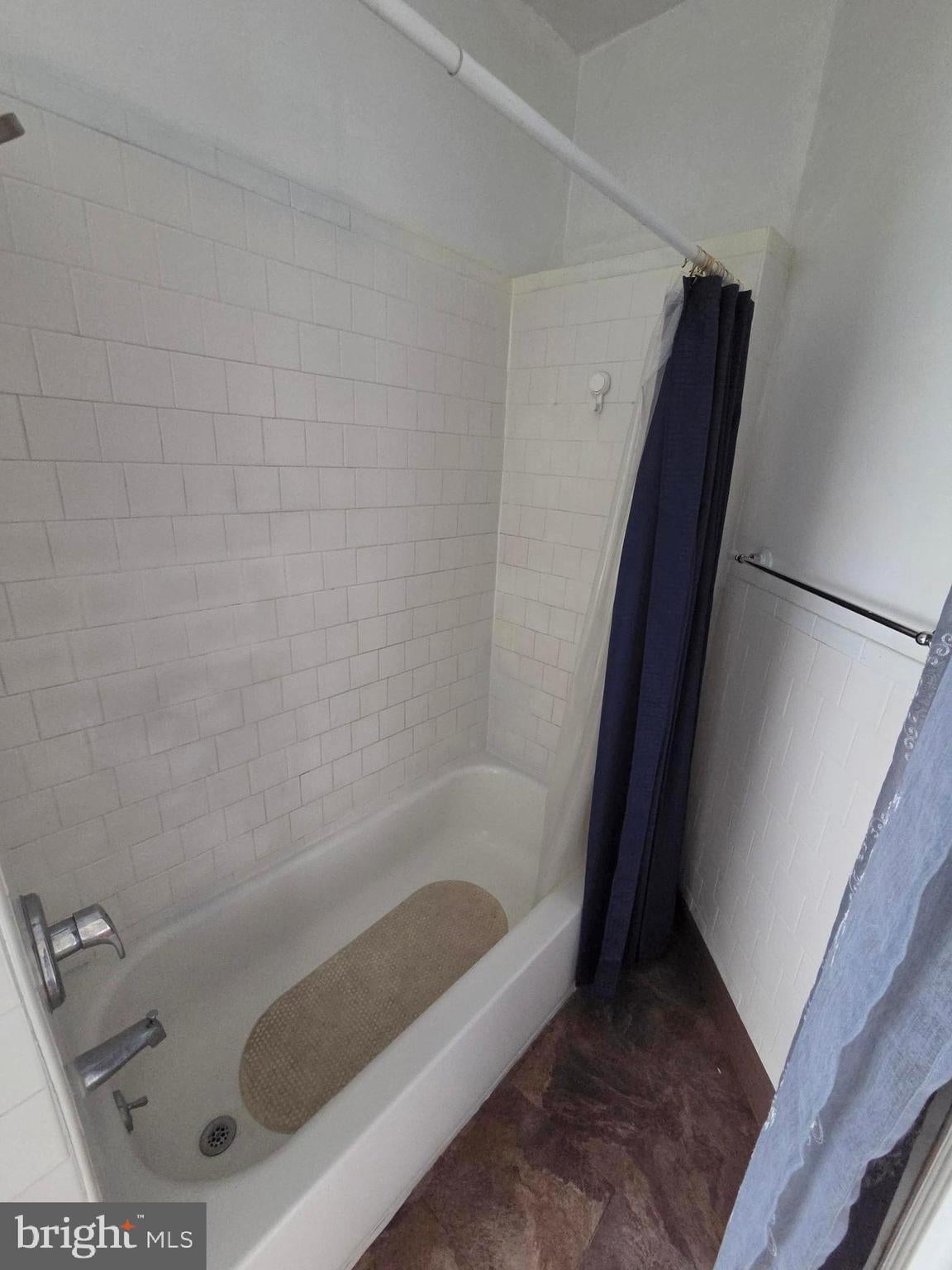 315 N 6TH STREET 2F