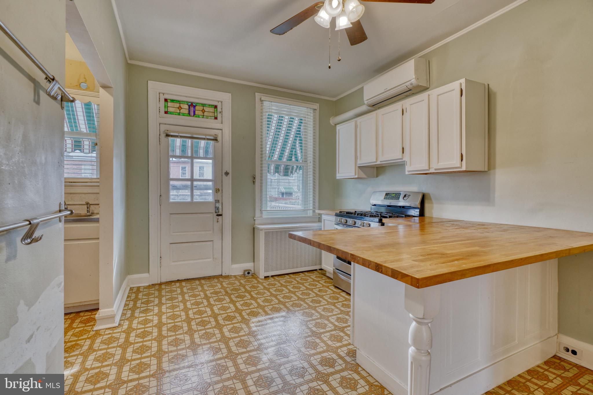 MAYFIELD - Residential