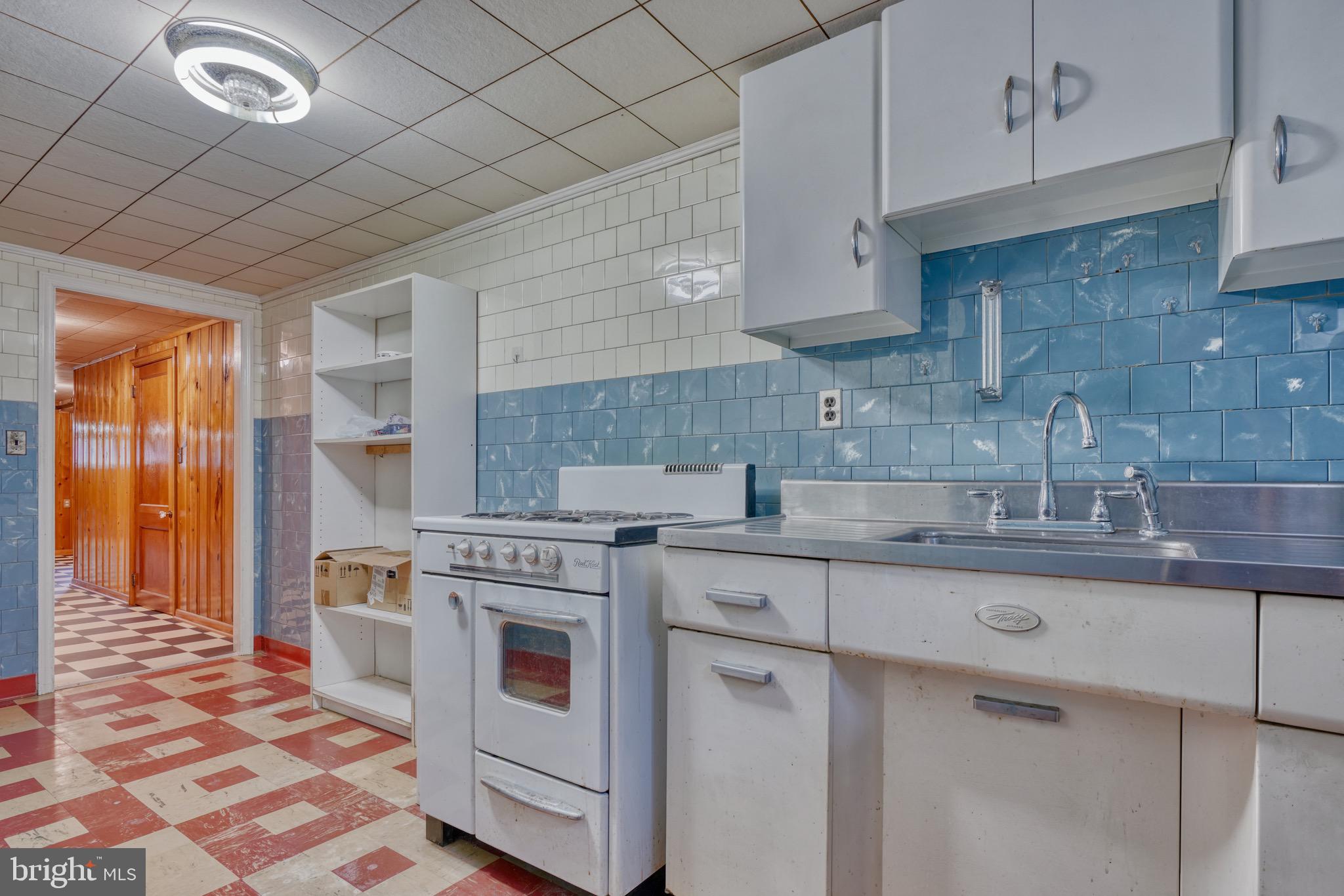 MAYFIELD - Residential