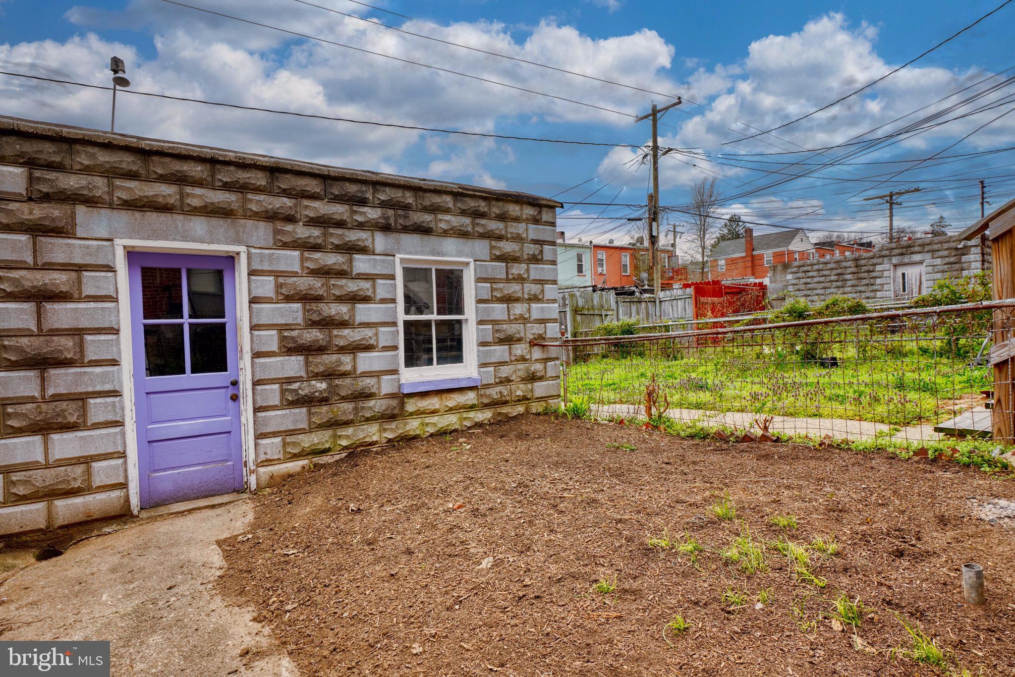 MAYFIELD - Residential