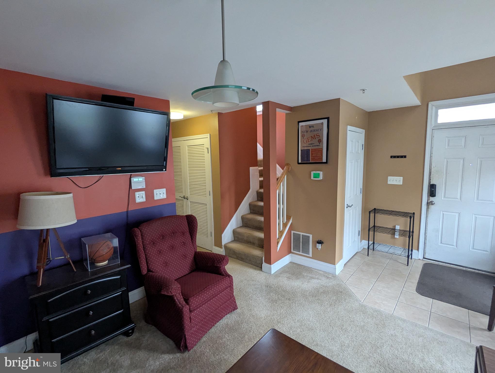 CAMDEN CROSSING - Residential Lease