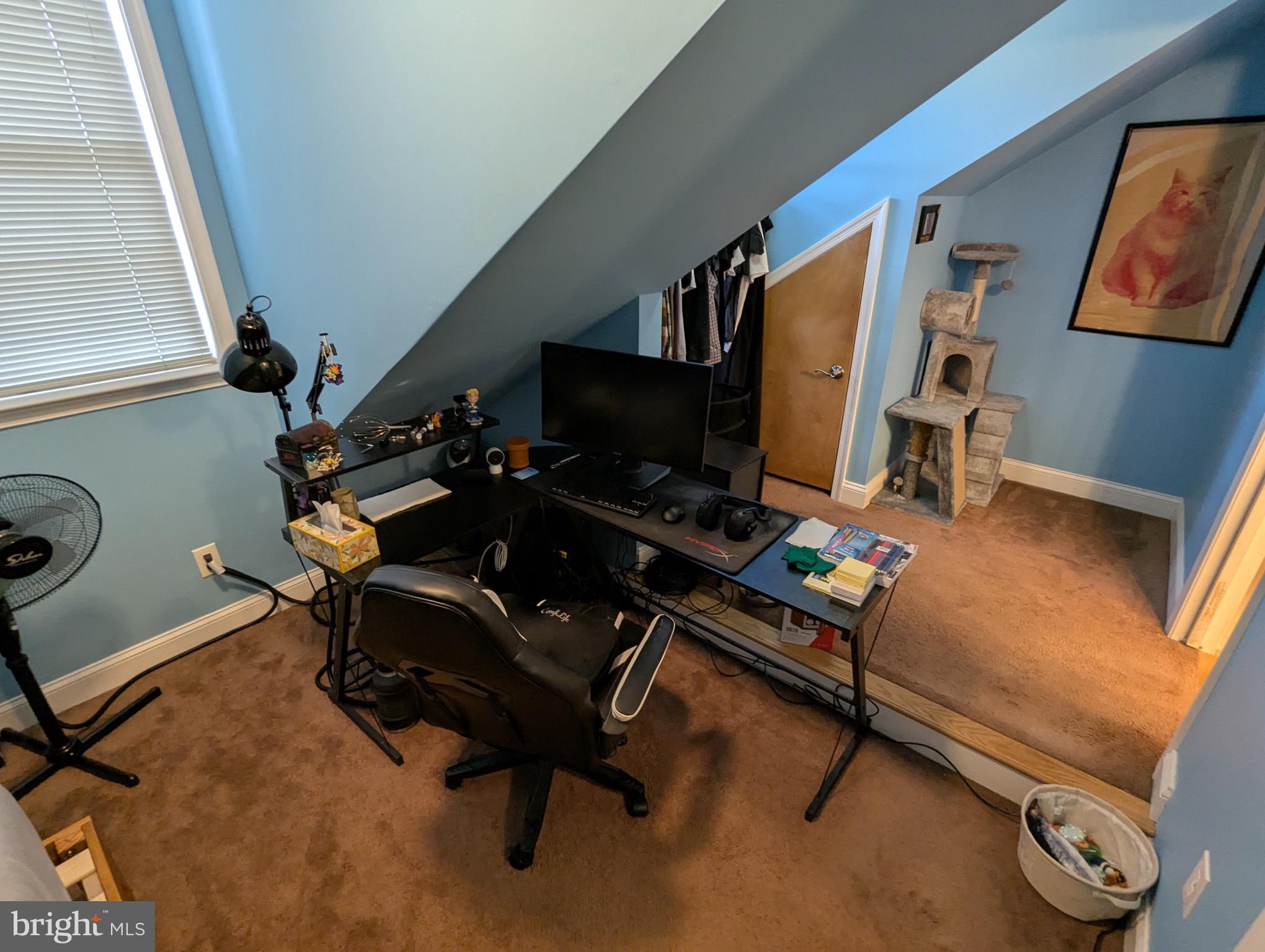 CAMDEN CROSSING - Residential Lease