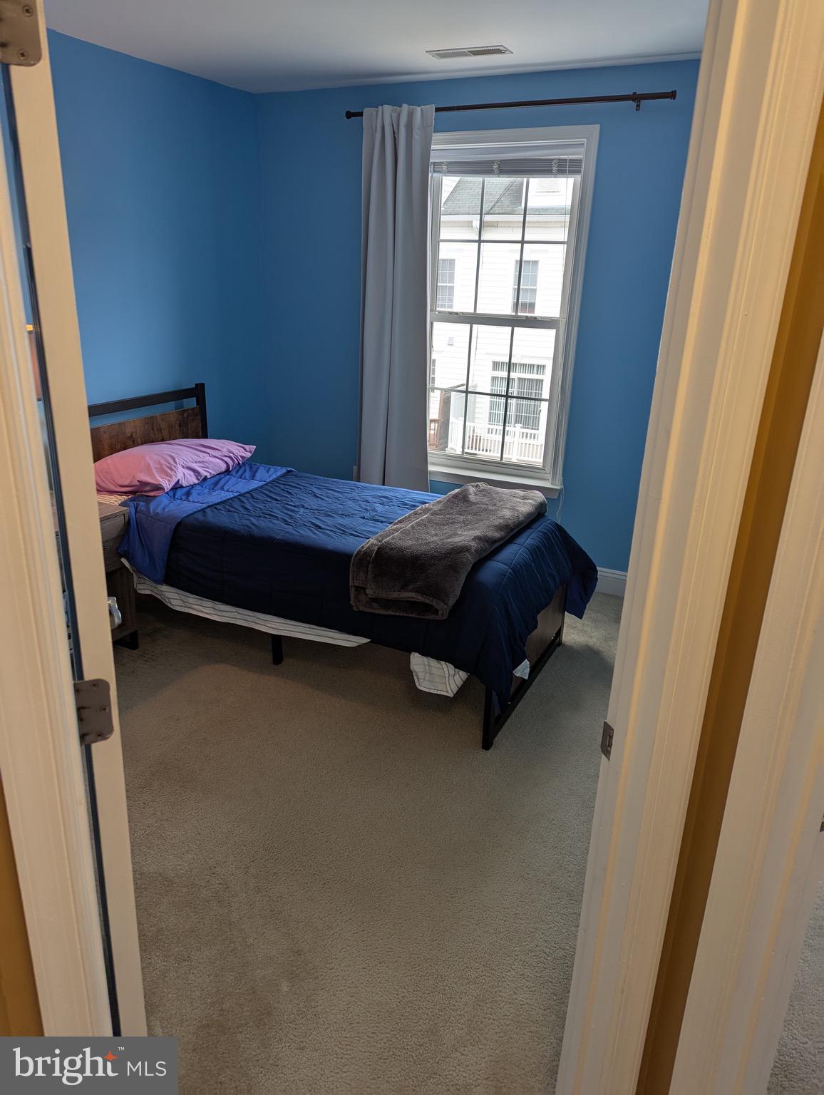 CAMDEN CROSSING - Residential Lease