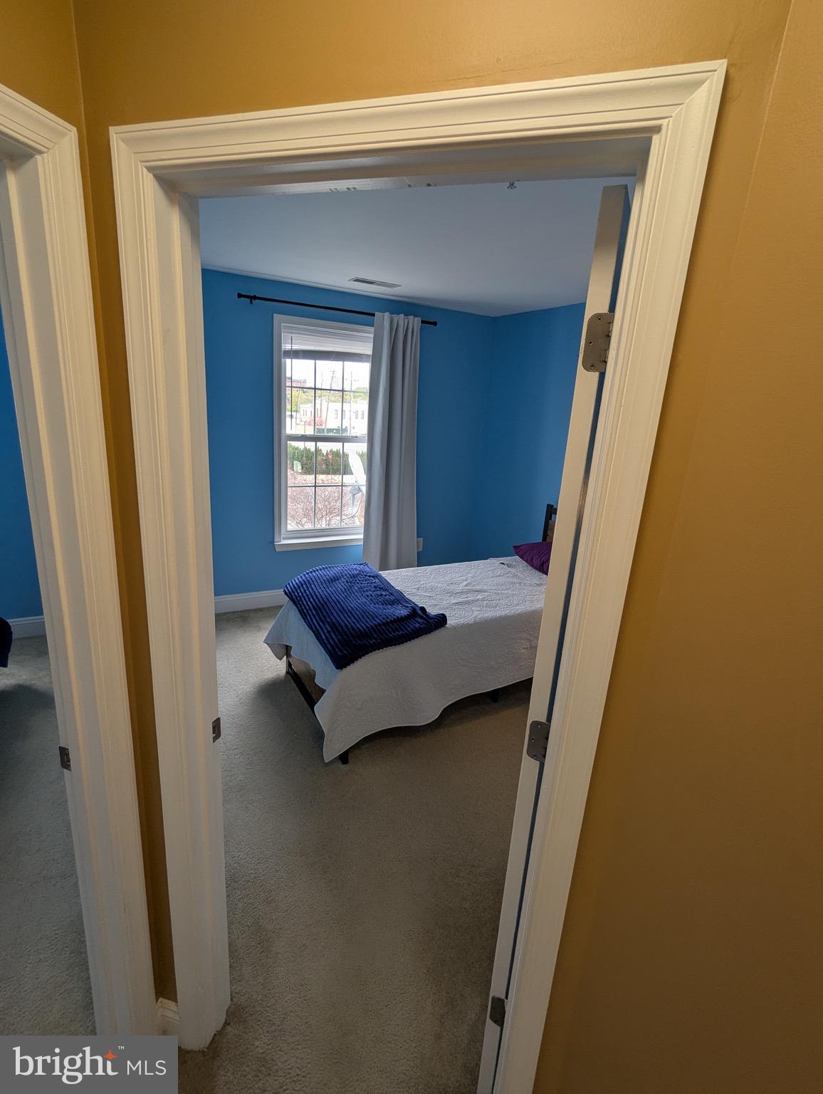 CAMDEN CROSSING - Residential Lease