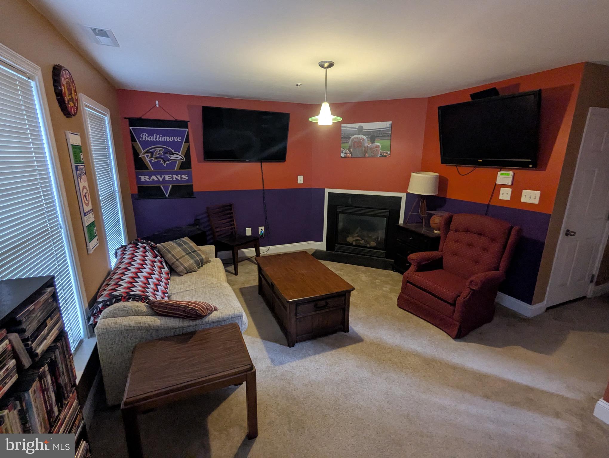 CAMDEN CROSSING - Residential Lease