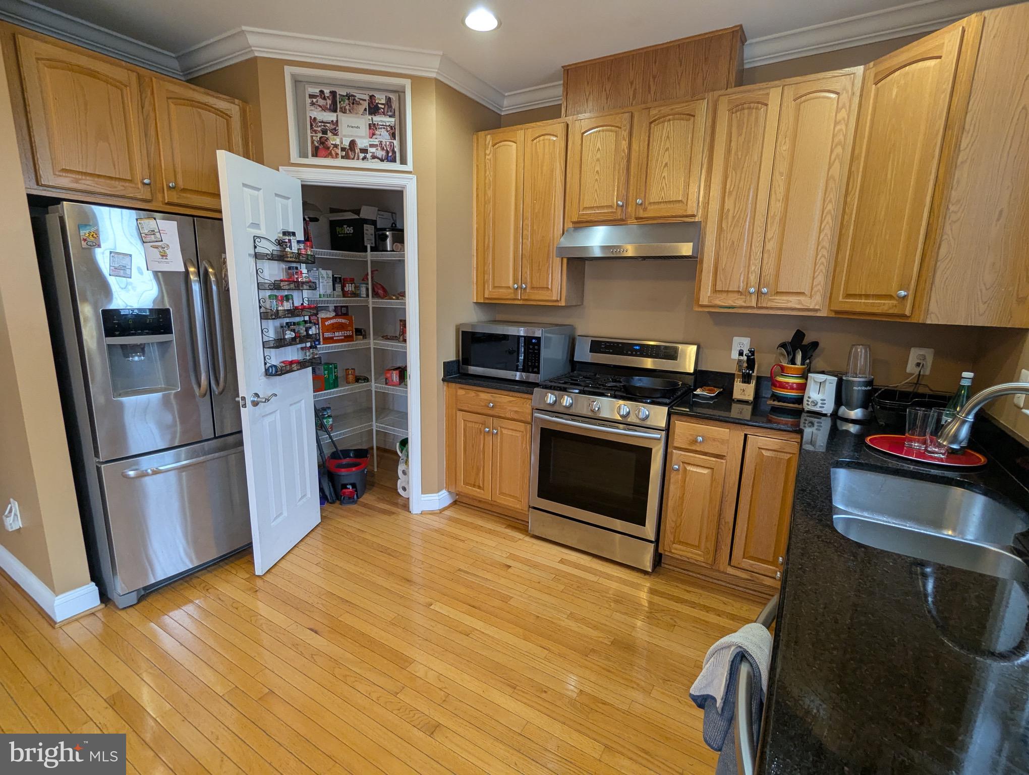 CAMDEN CROSSING - Residential Lease