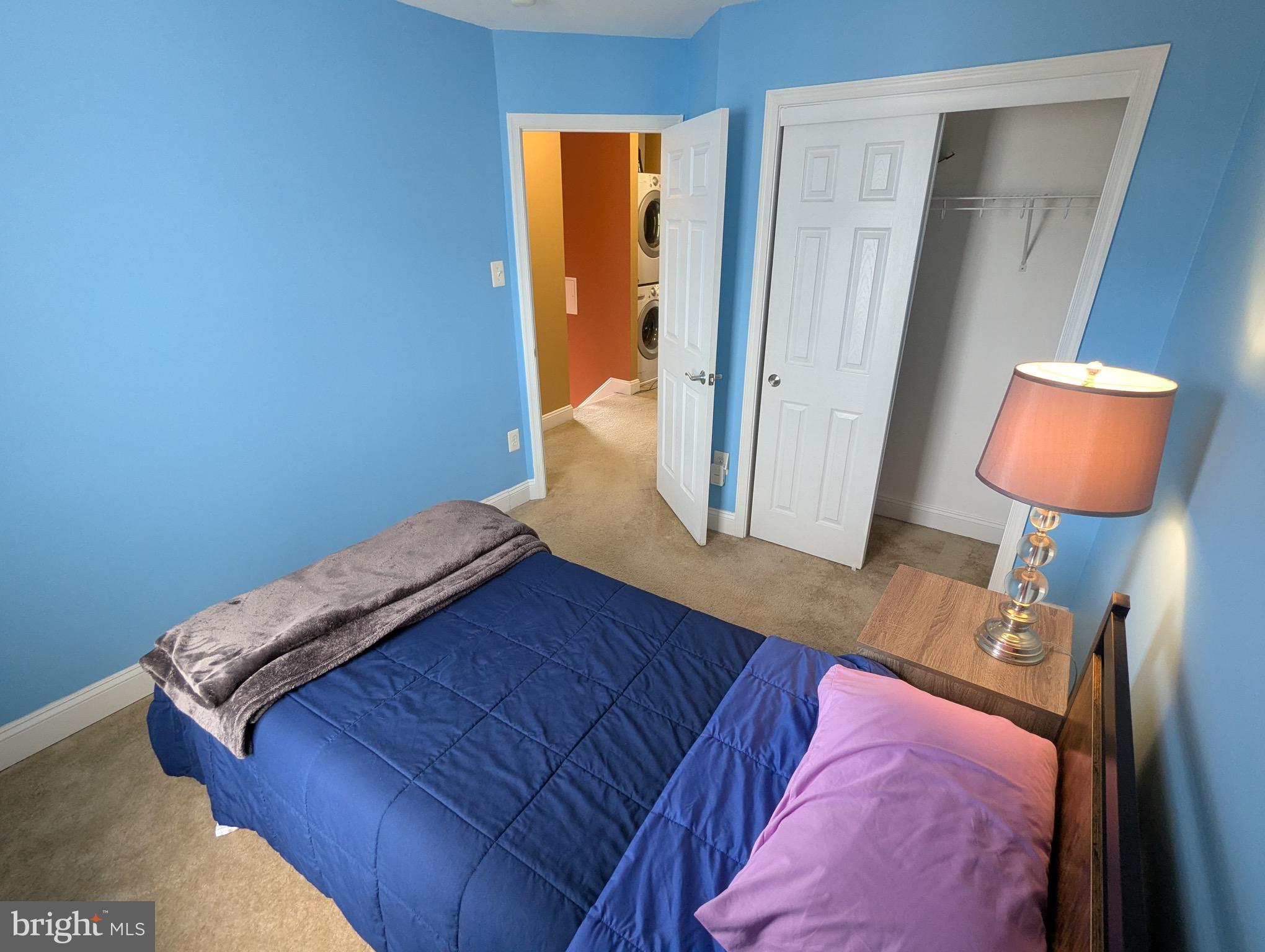 CAMDEN CROSSING - Residential Lease