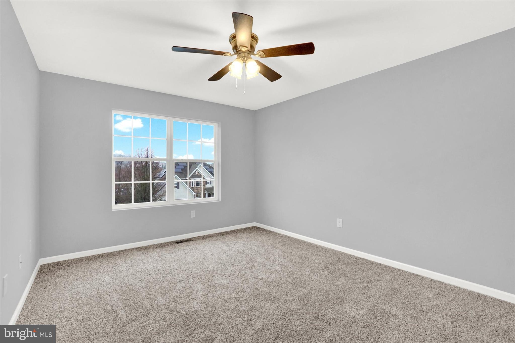 WHISPER RUN - Residential