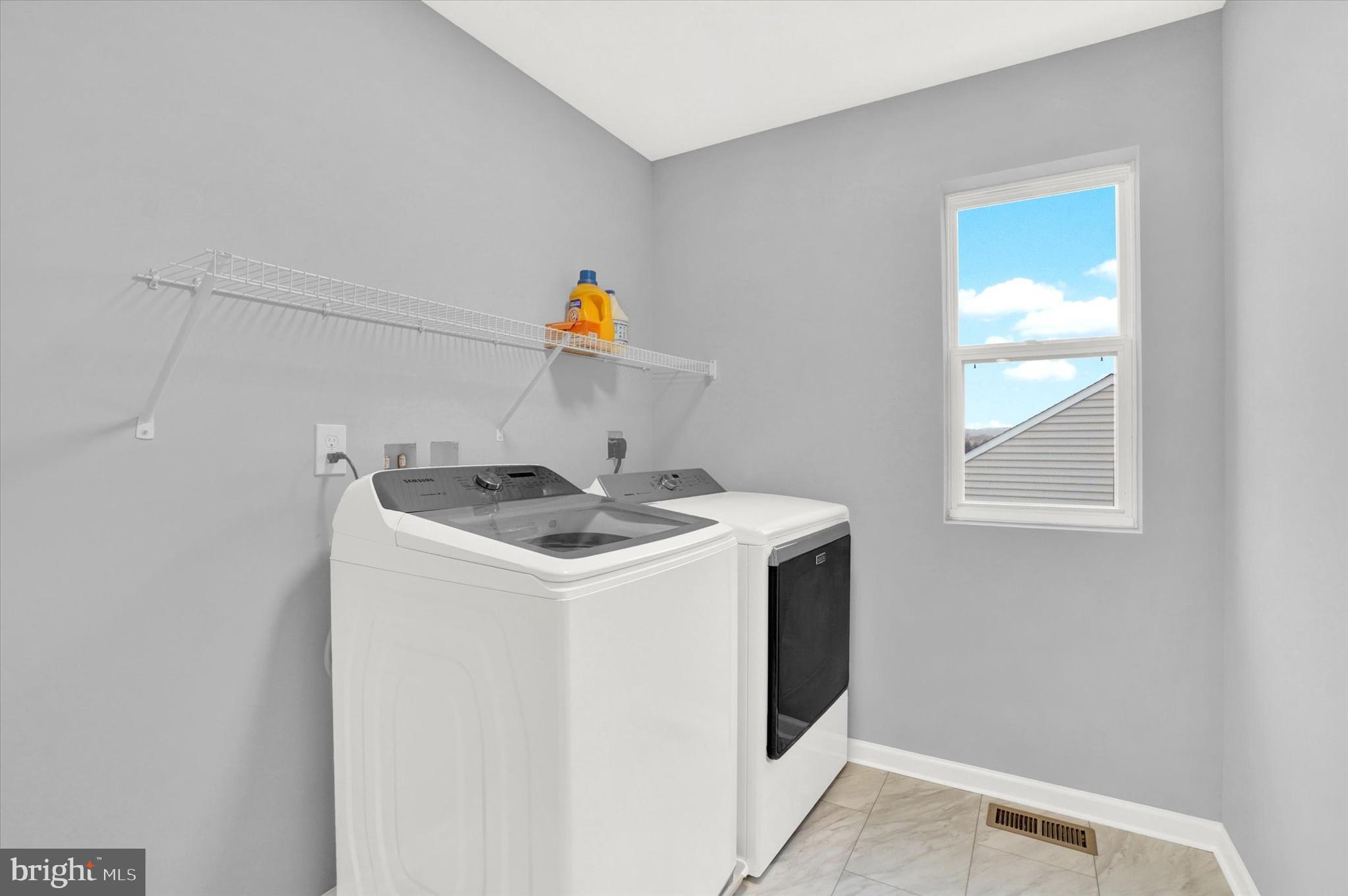 WHISPER RUN - Residential