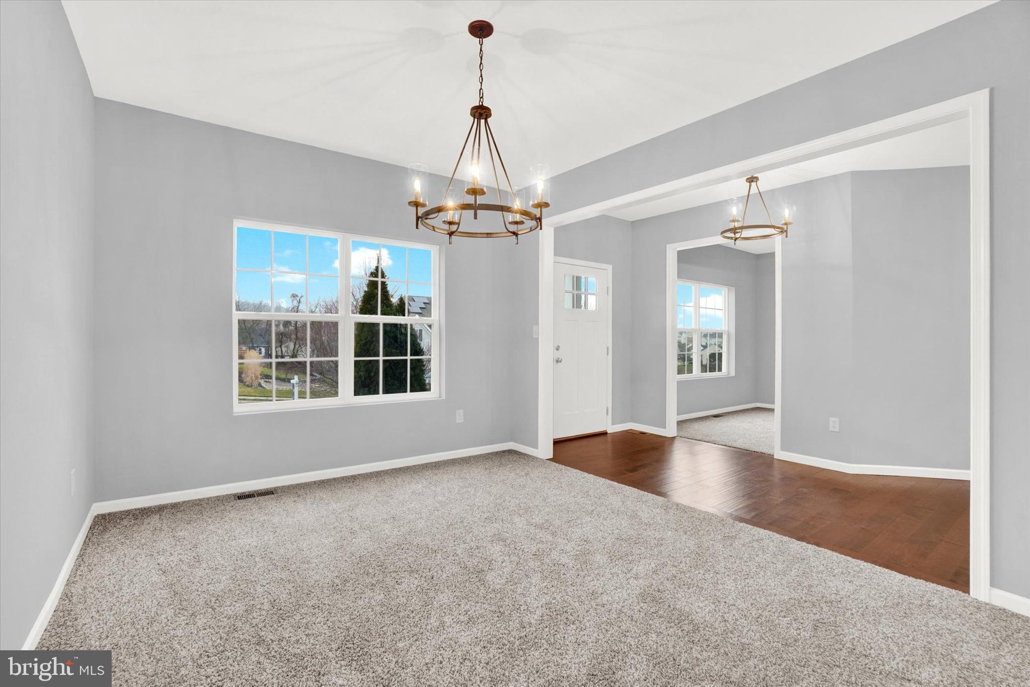 WHISPER RUN - Residential