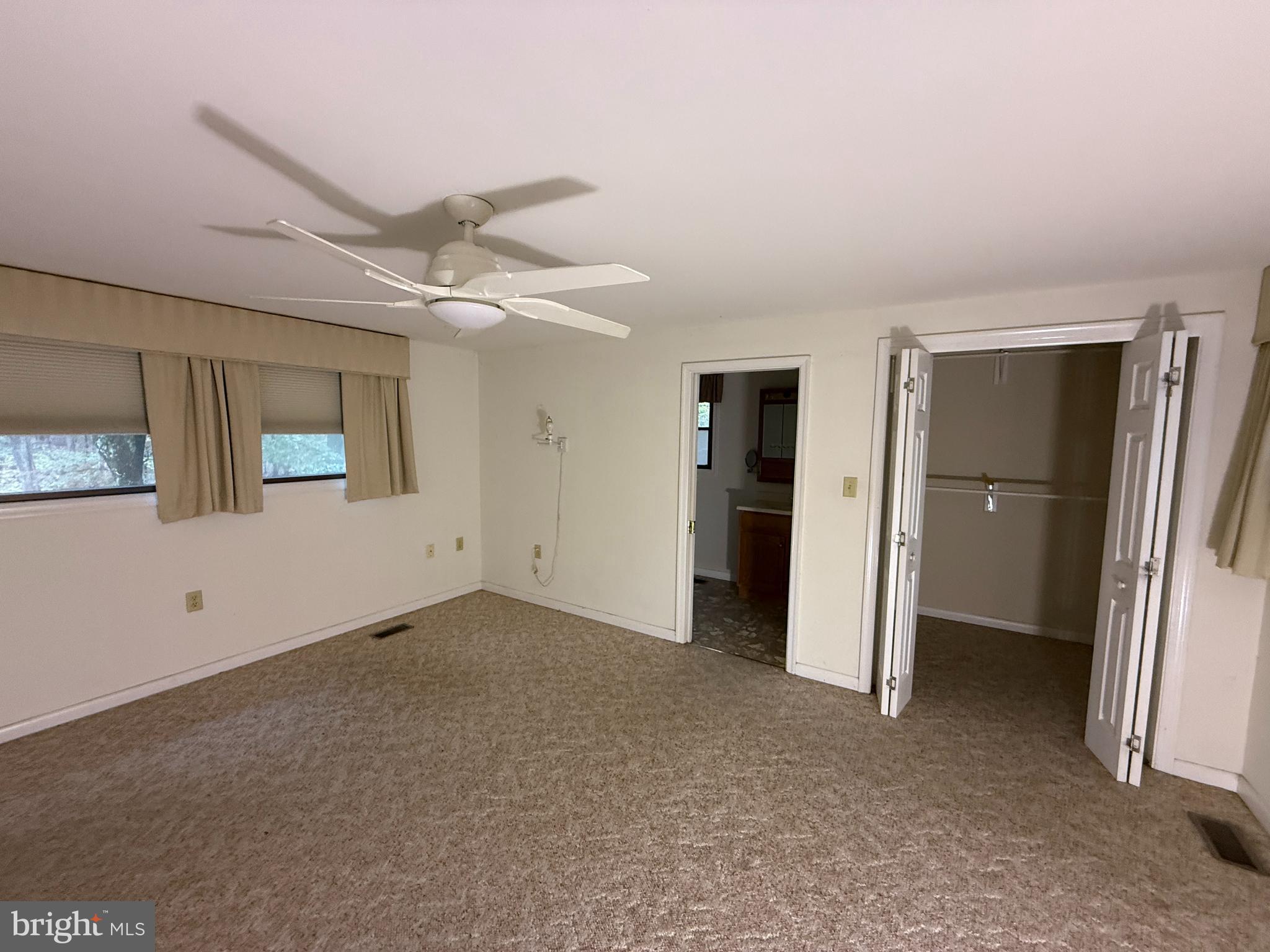 THE WOODS - Residential