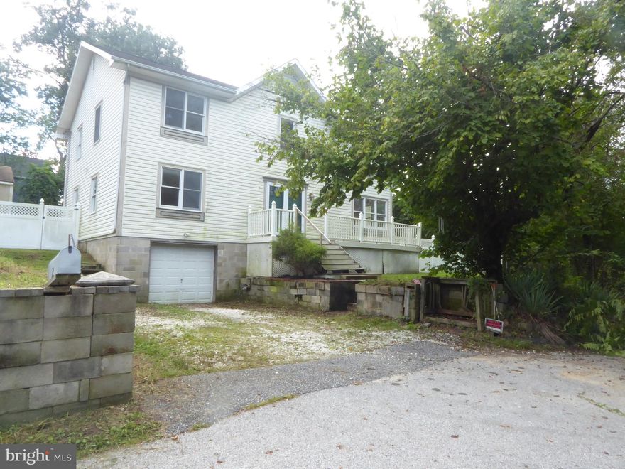 This is a Fannie Mae Foreclosure.  Large colonial at the end of the street with waterview from the master; front lawn in the winter.  Two story foyer, three bedrooms and two baths on the upper level.  Main level has two bedrooms, half bath, living room, dining room and kitchen.  Main level has two sliders to the rear fenced yard with shed.  Parking in the front for two and one more on the side street.