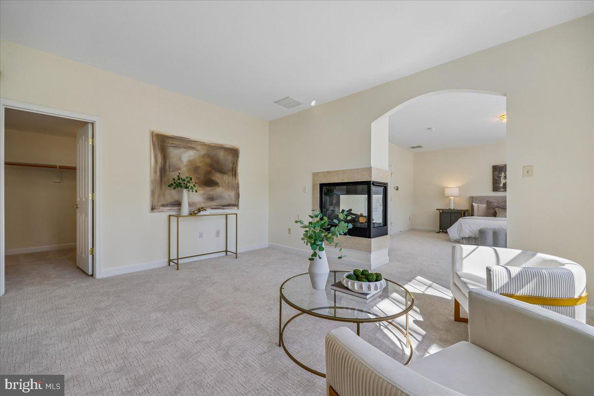 HERITAGE WALK - Residential