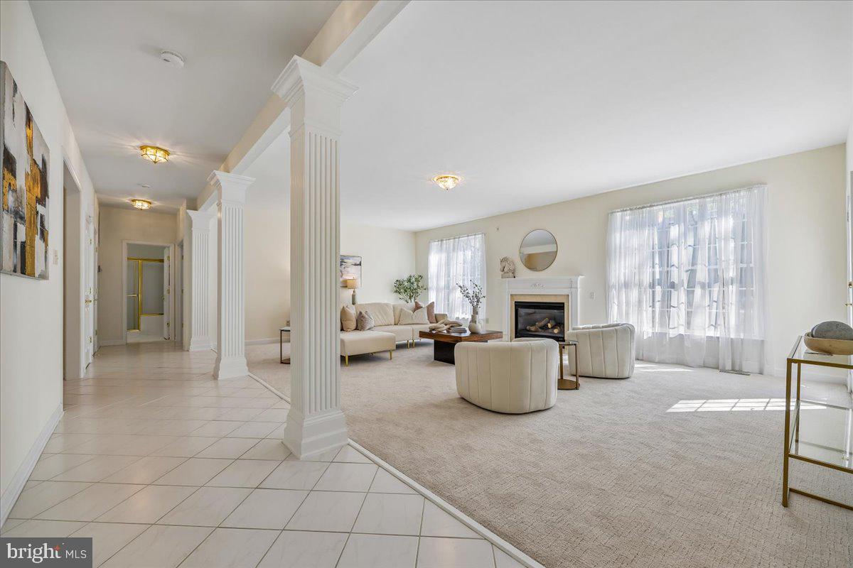 HERITAGE WALK - Residential