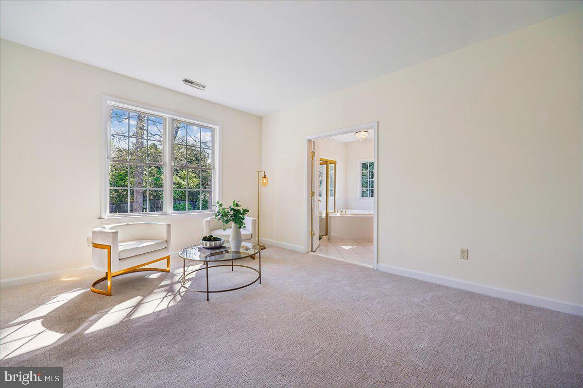 HERITAGE WALK - Residential