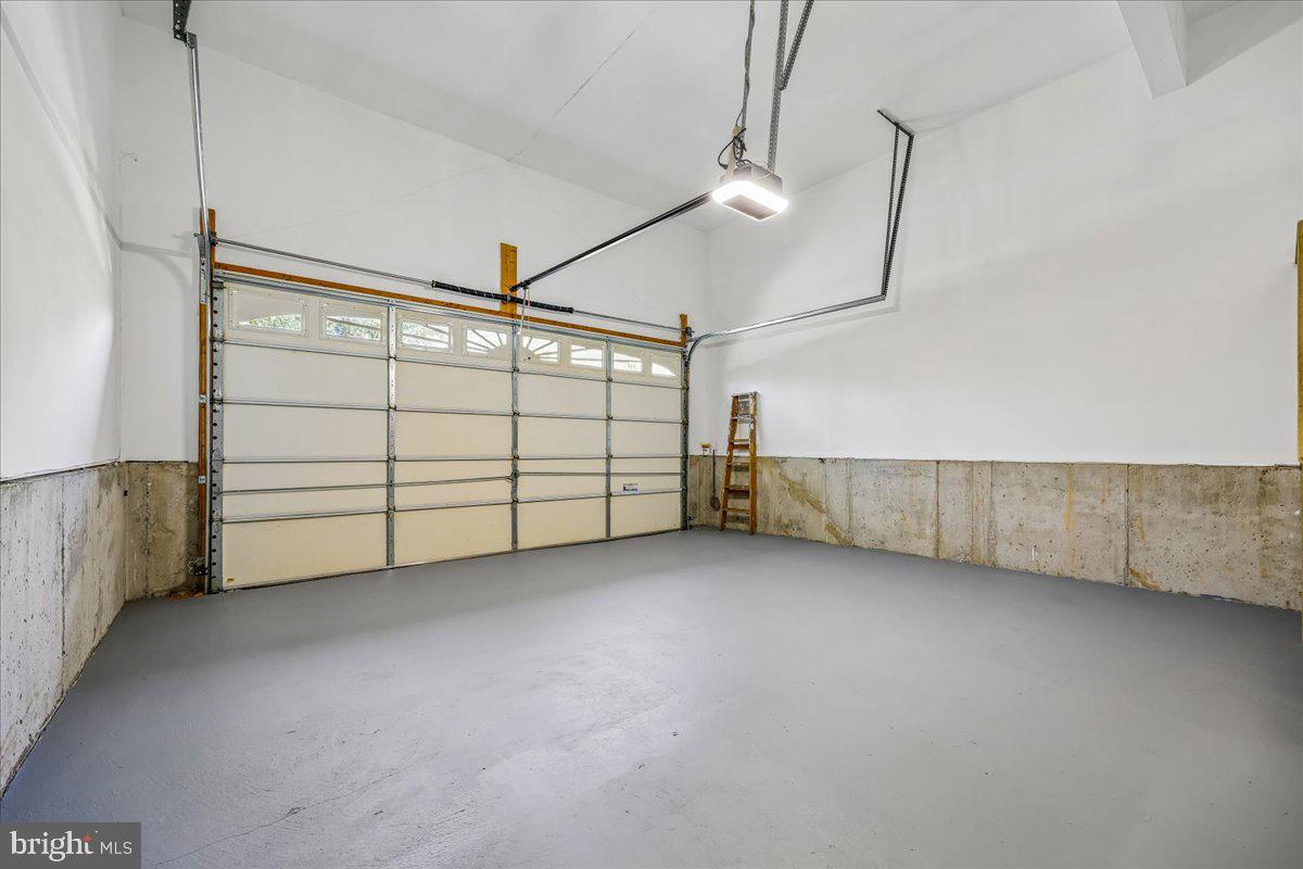 HERITAGE WALK - Residential