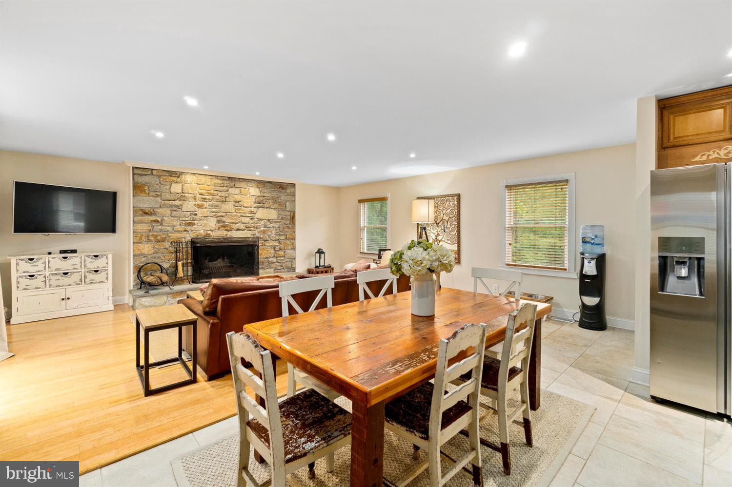 CAMBRIA - Residential