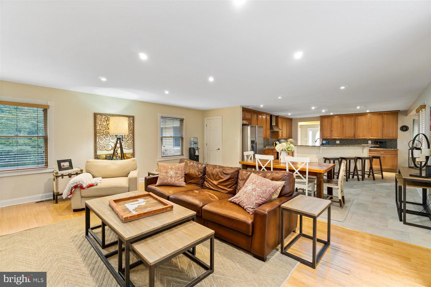 CAMBRIA - Residential