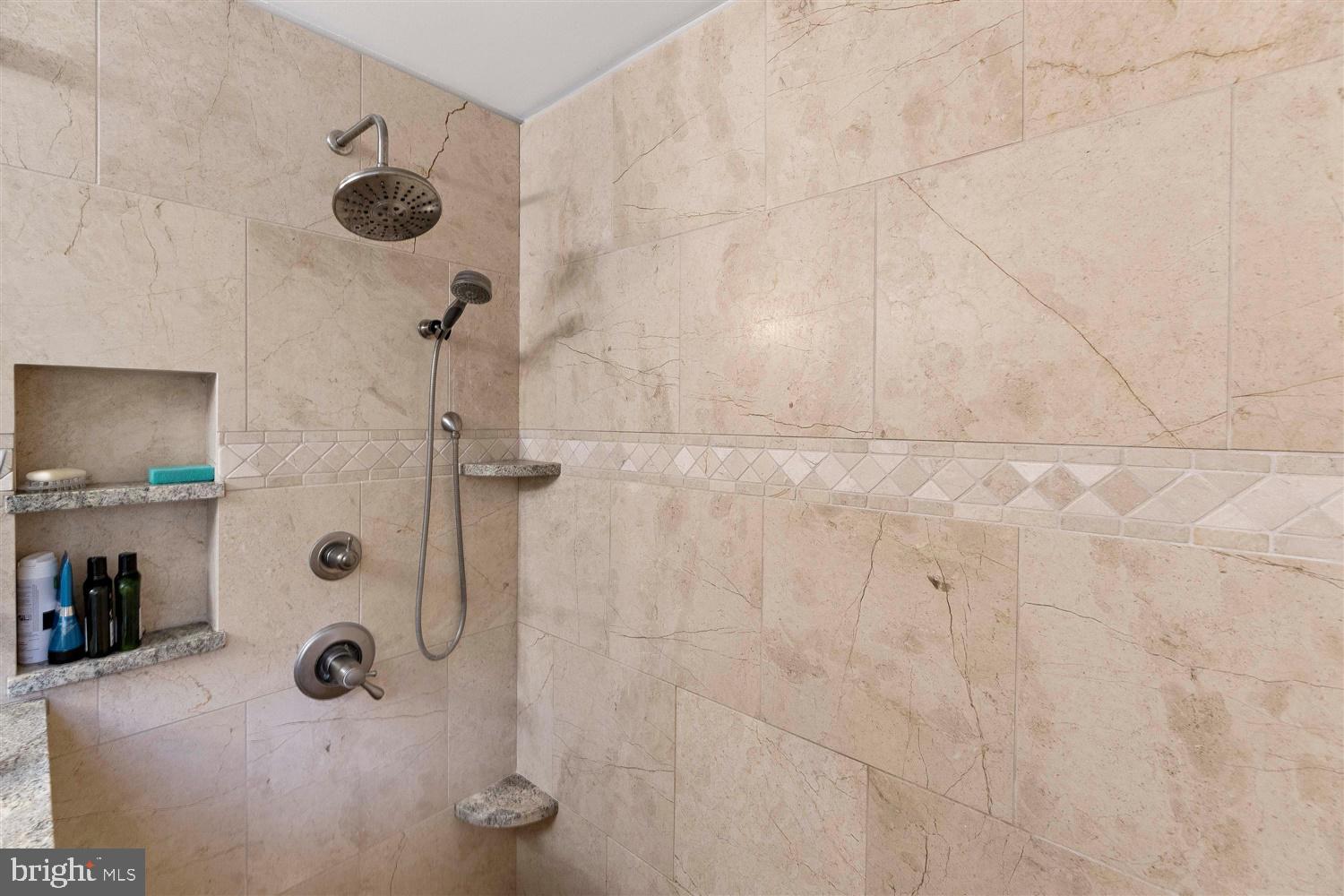 CAMBRIA - Residential