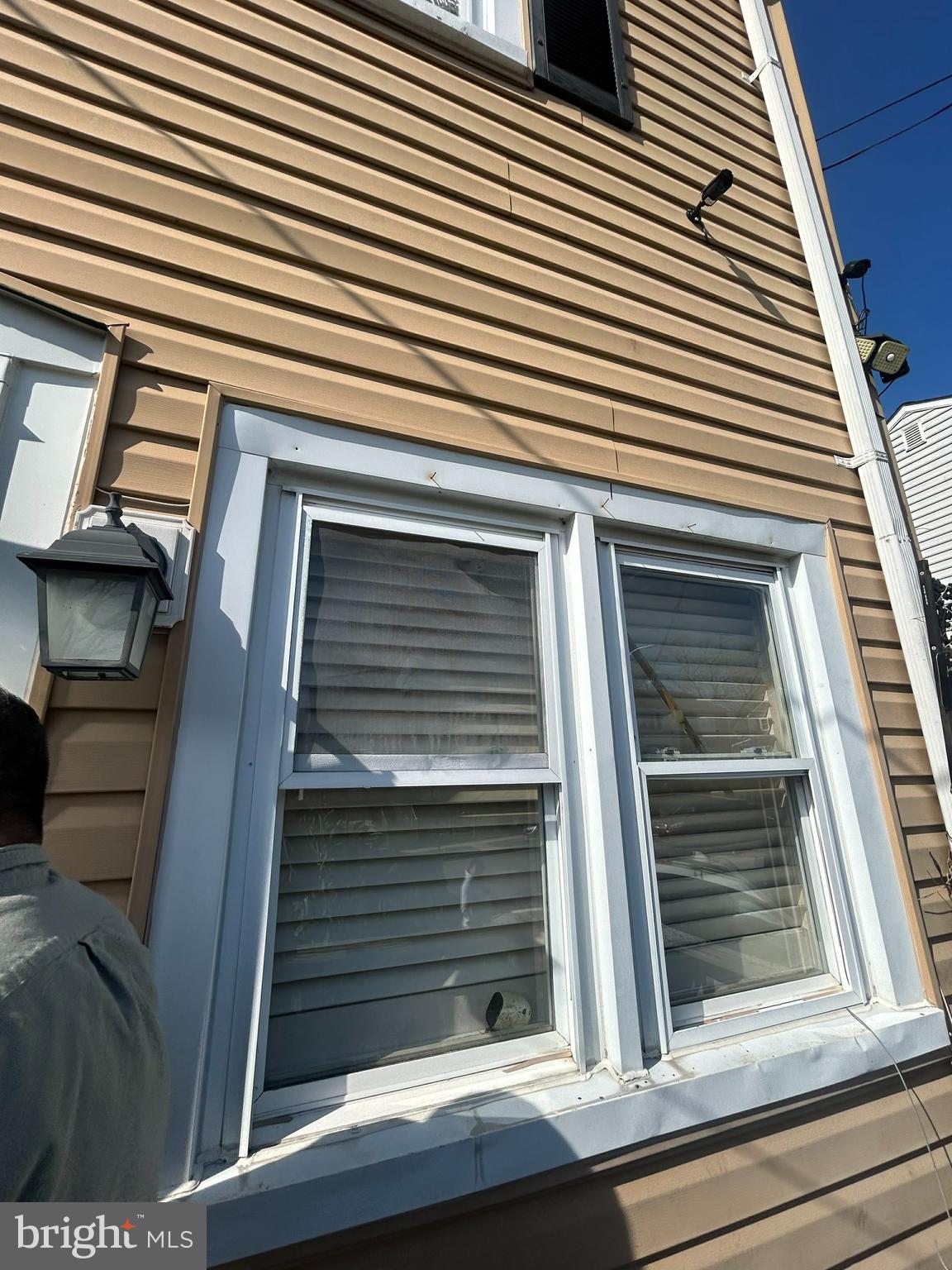 7100 E LOMBARD STREET