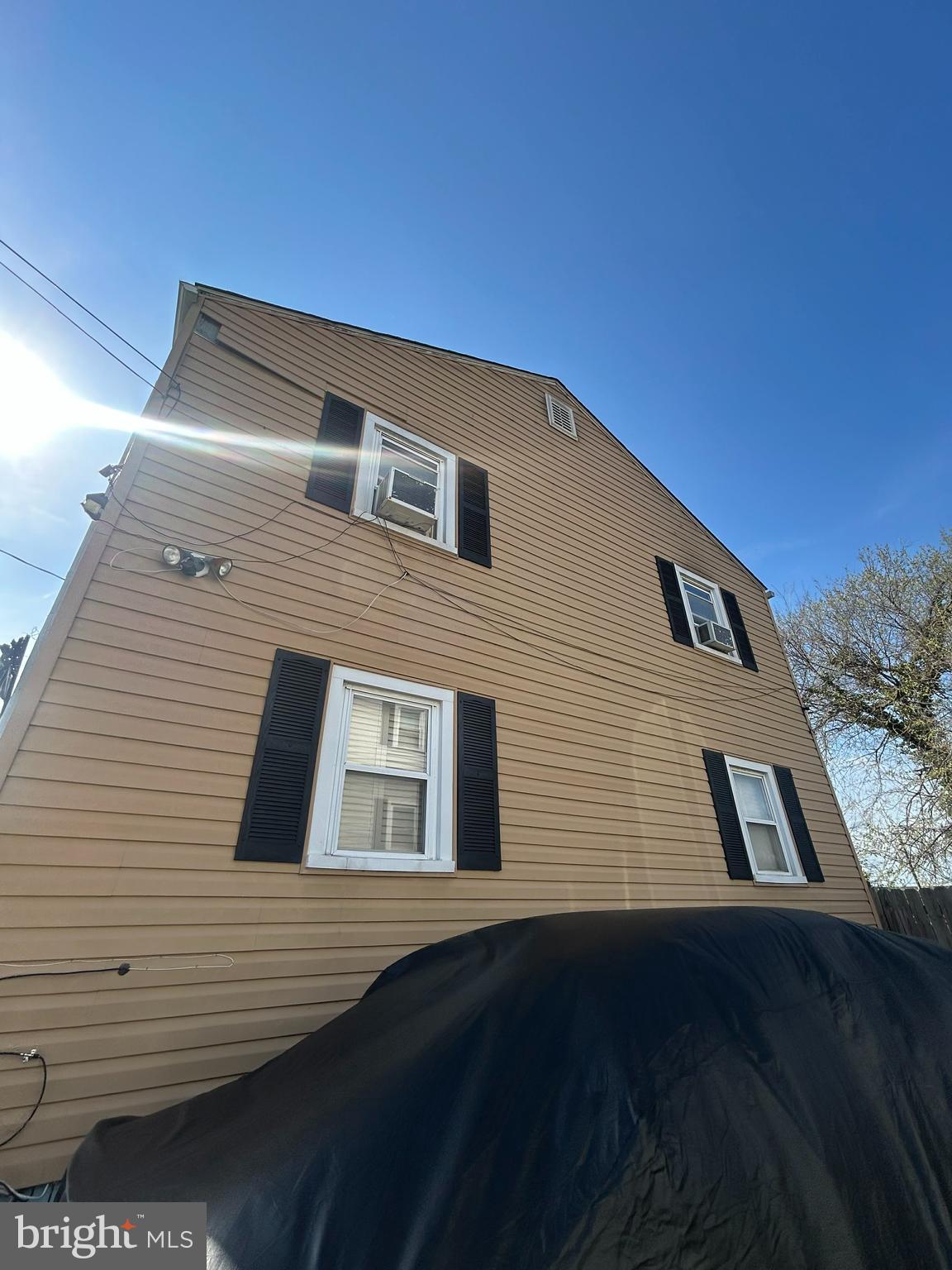 7100 E LOMBARD STREET