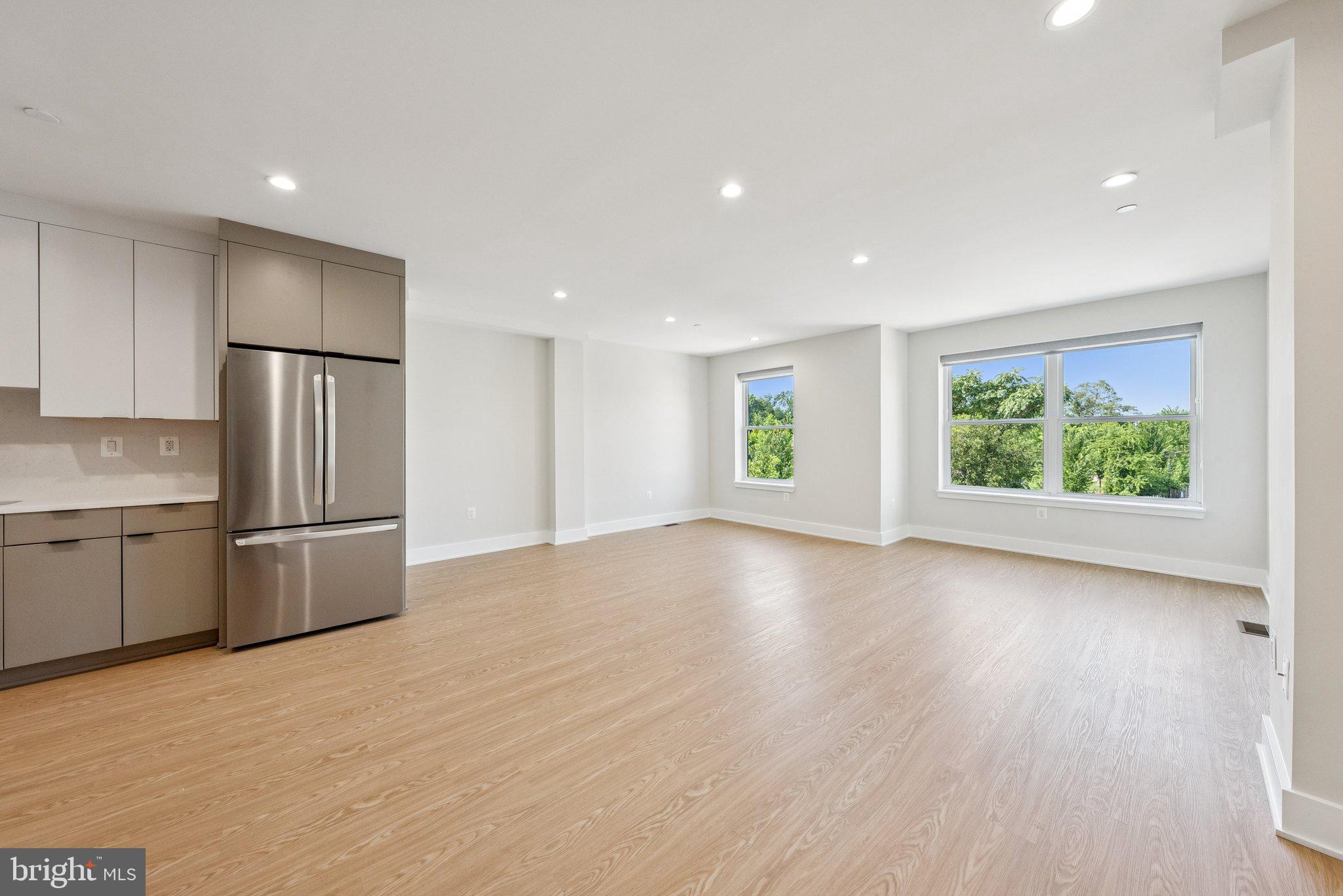 2134 WISCONSIN AVENUE NW 6