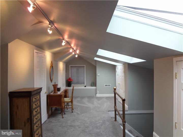 DREXEL HILL - Residential