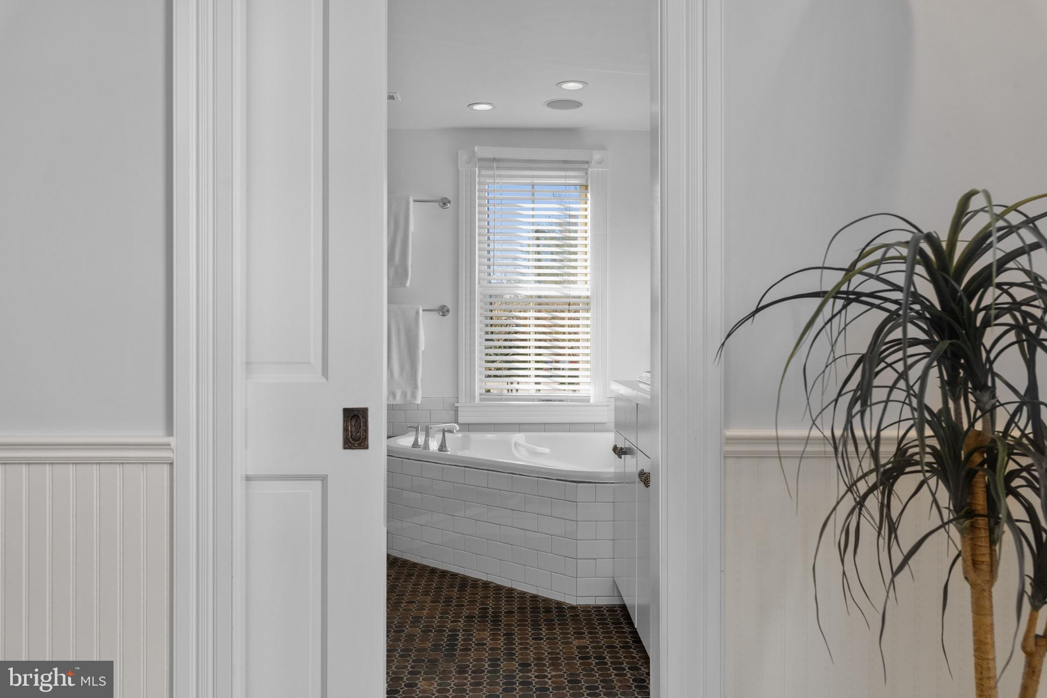 EASTPORT - Residential