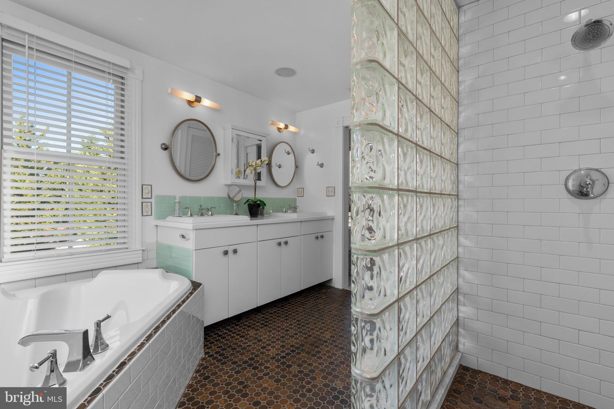 EASTPORT - Residential