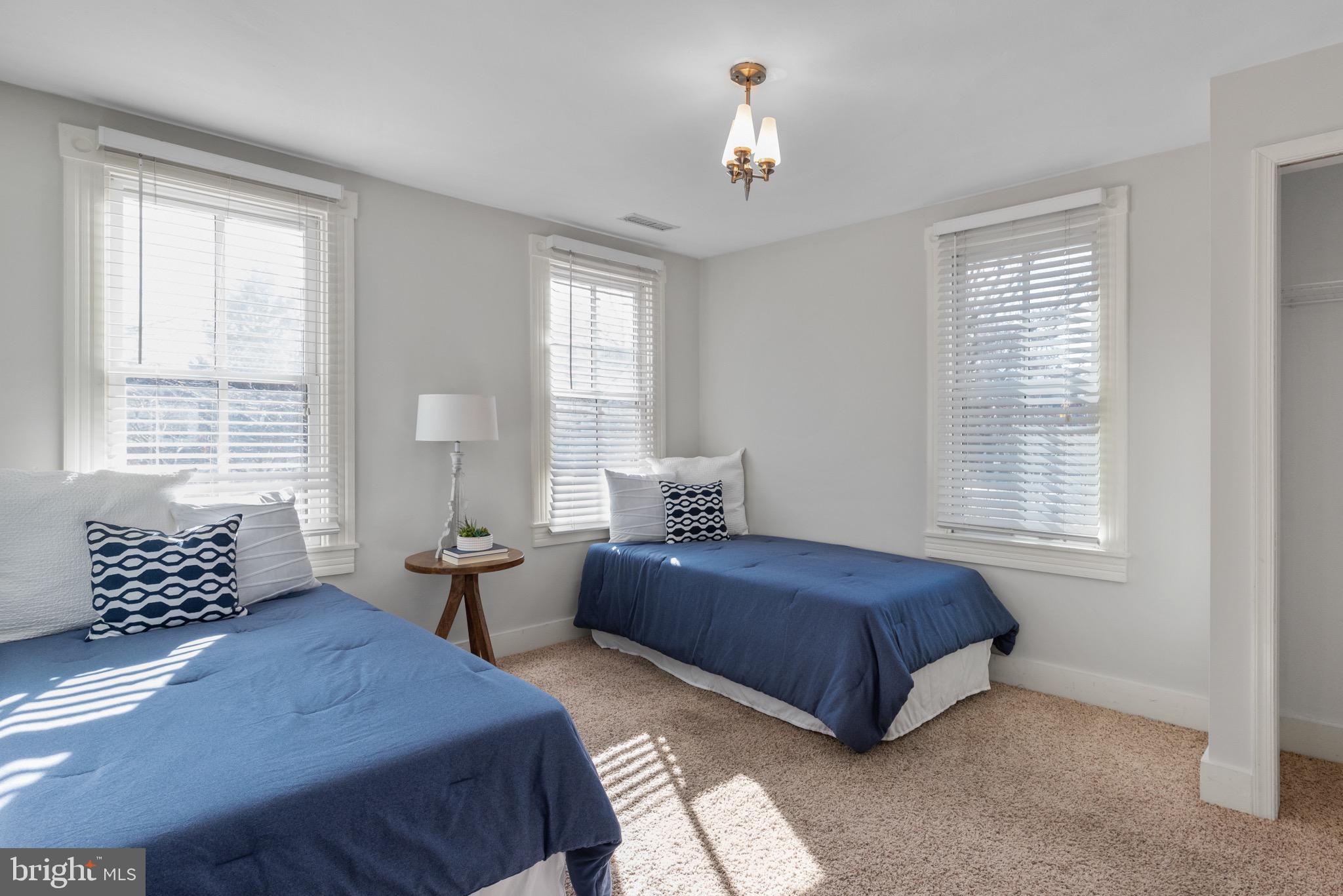 EASTPORT - Residential