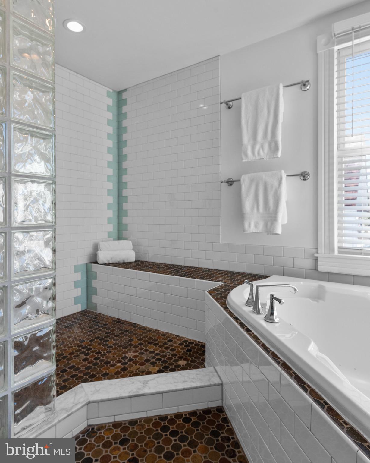 EASTPORT - Residential